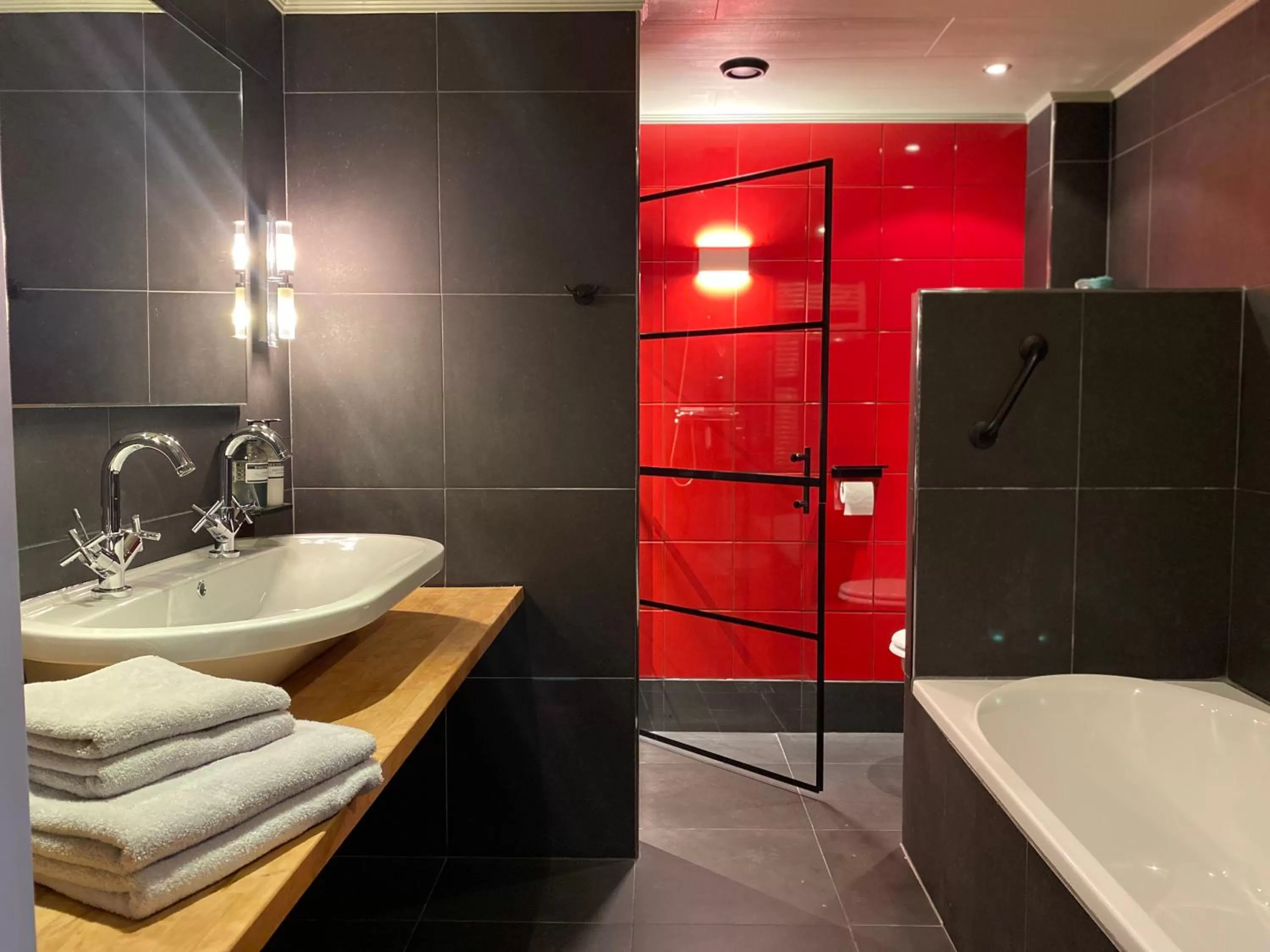 Shower in B&B Hoeve de Haar