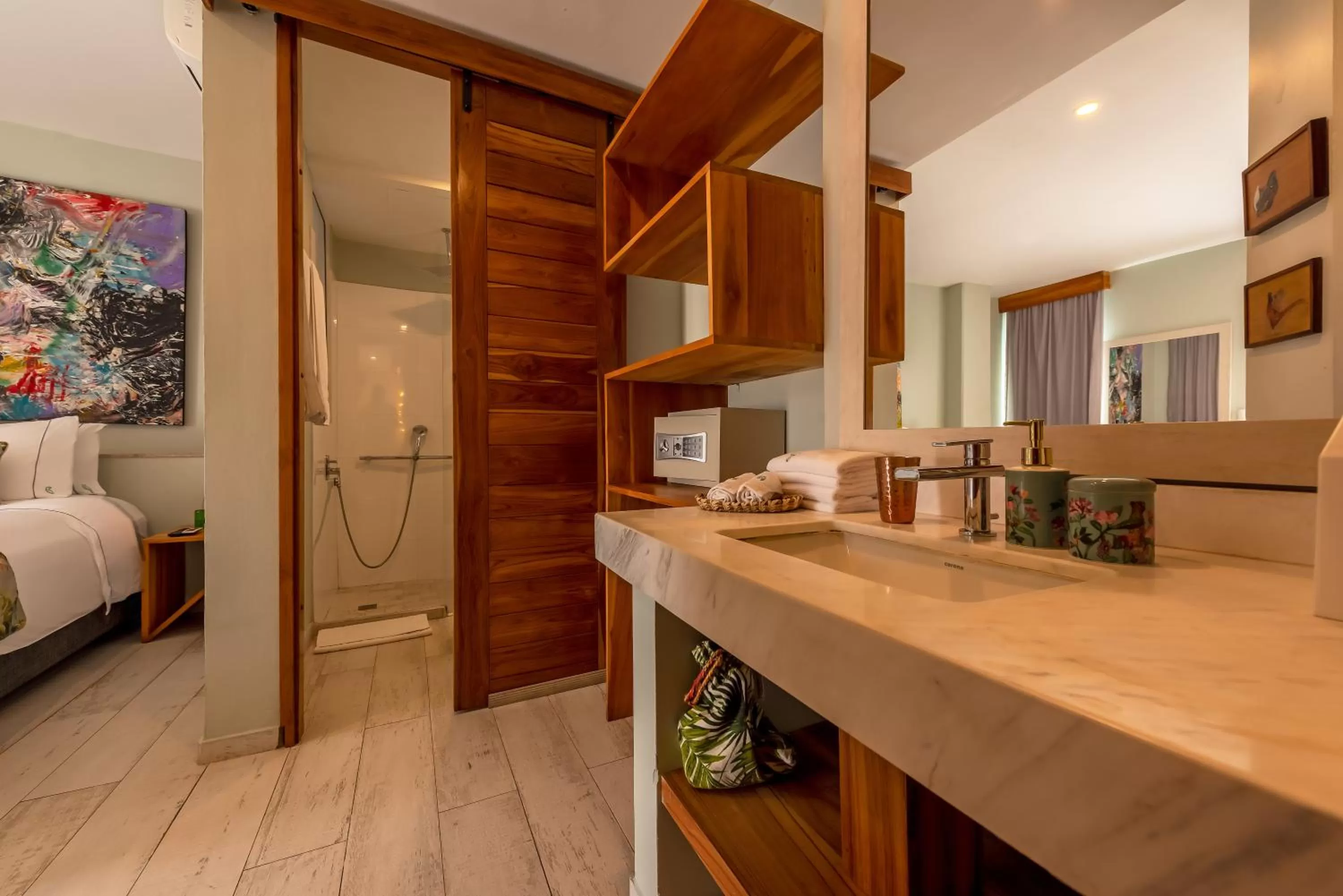 Bathroom, Bed in Townhouse Boutique Hotel