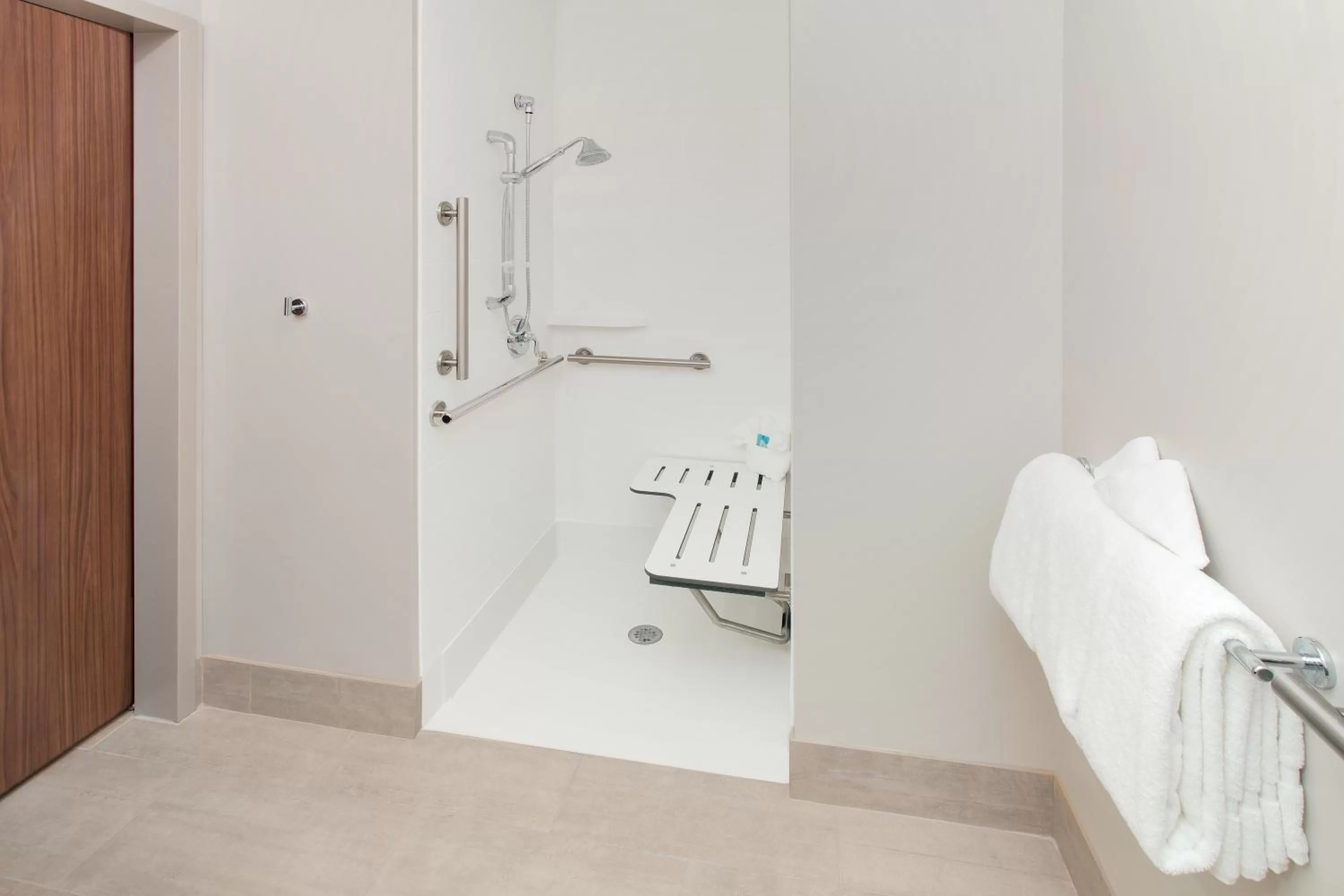 Bathroom in Holiday Inn Express & Suites - Sterling Heights-Detroit Area by IHG