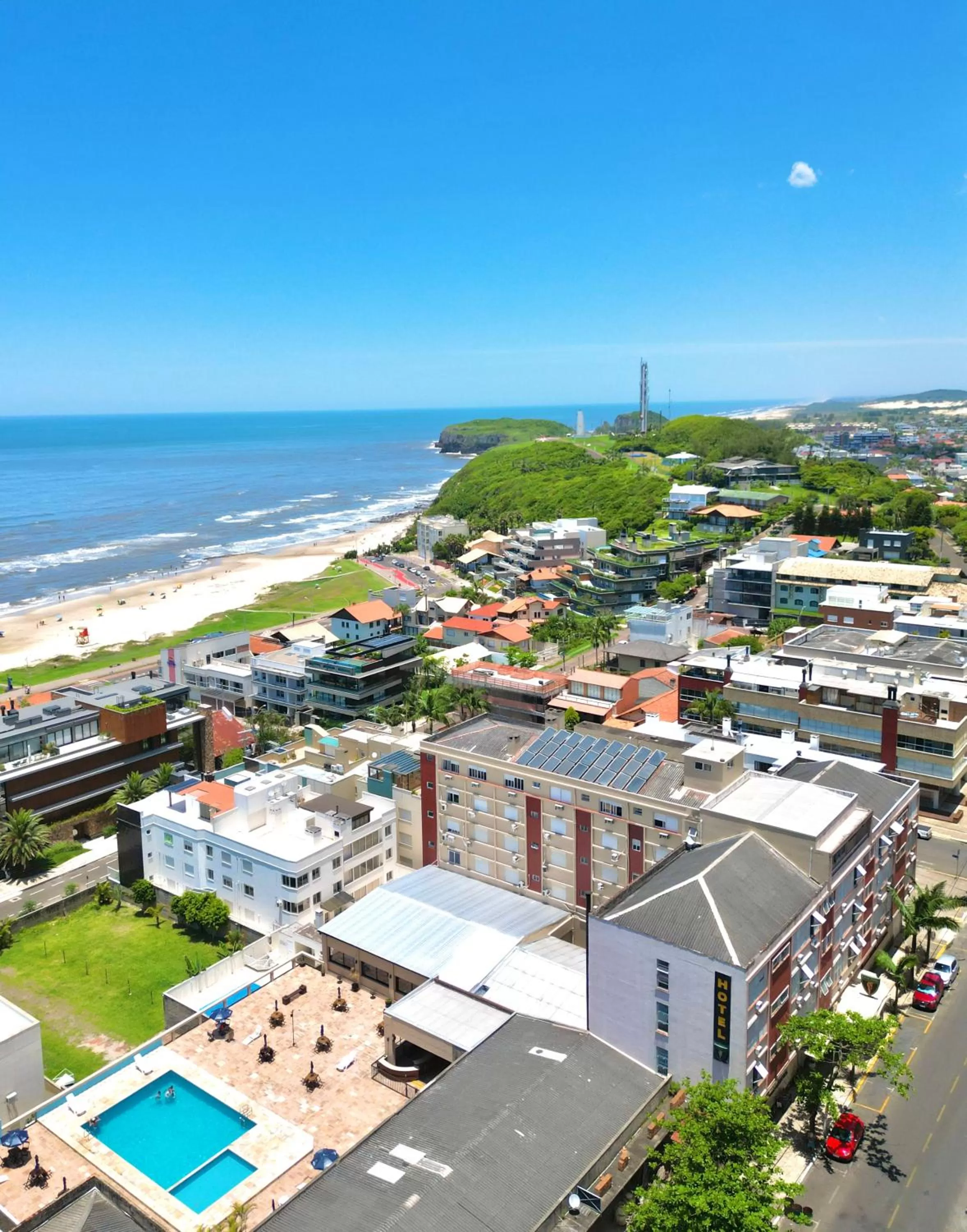 Property building, Bird's-eye View in Farol Hotel