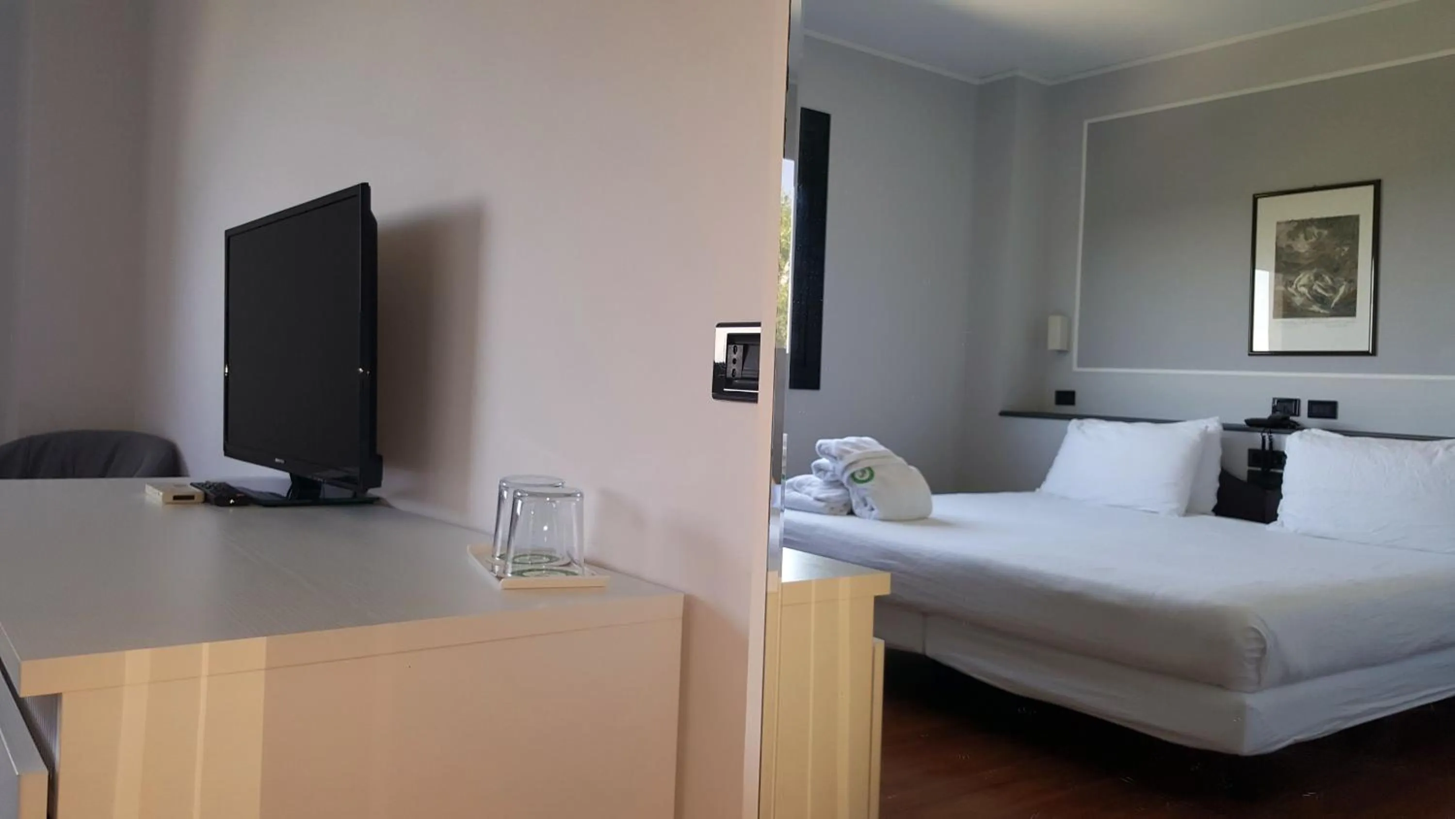 Bedroom, Bed in Hotel Mamiani & Relaxing Spa Urbino