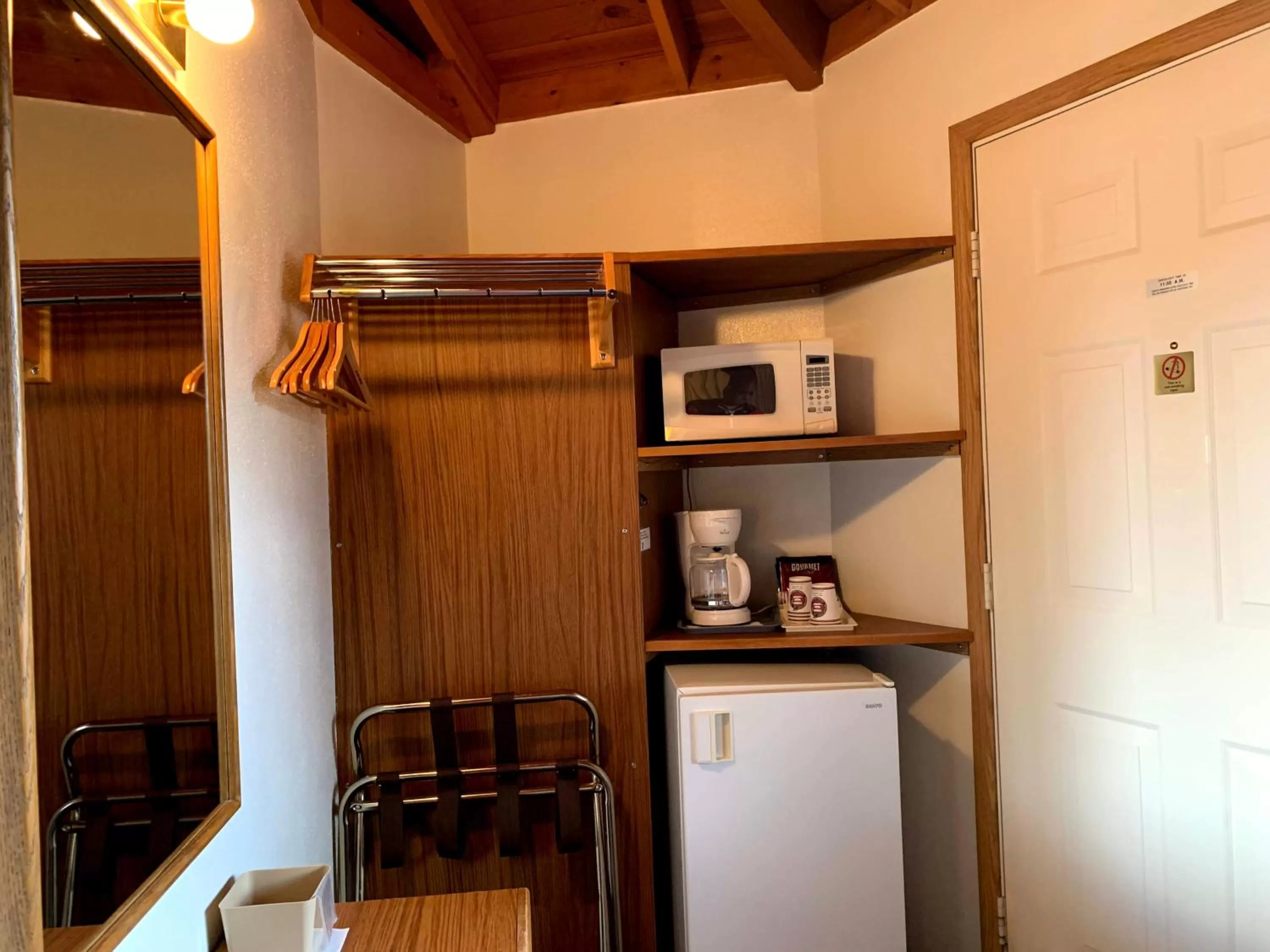Kitchen or kitchenette in Smith Rock Resort
