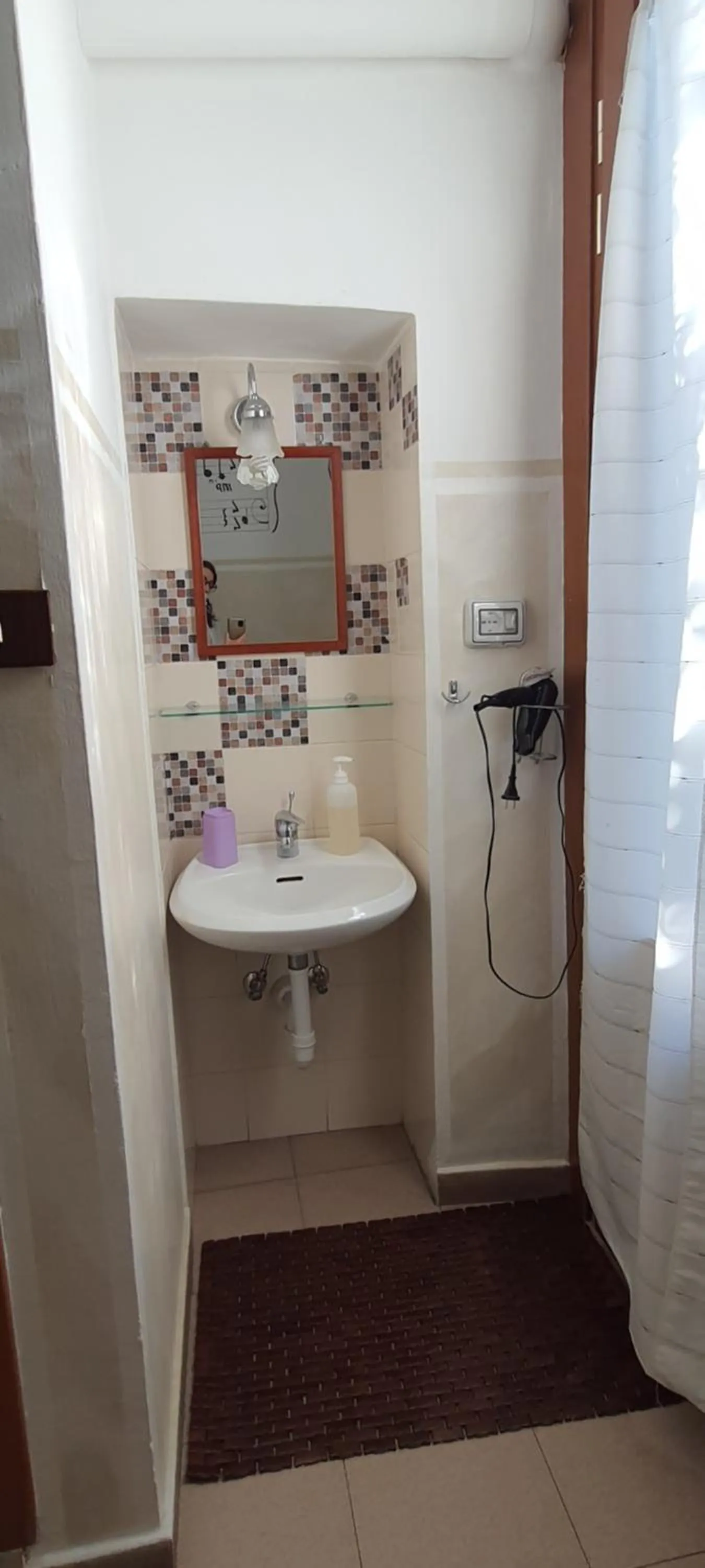 children in Albergo Avalon