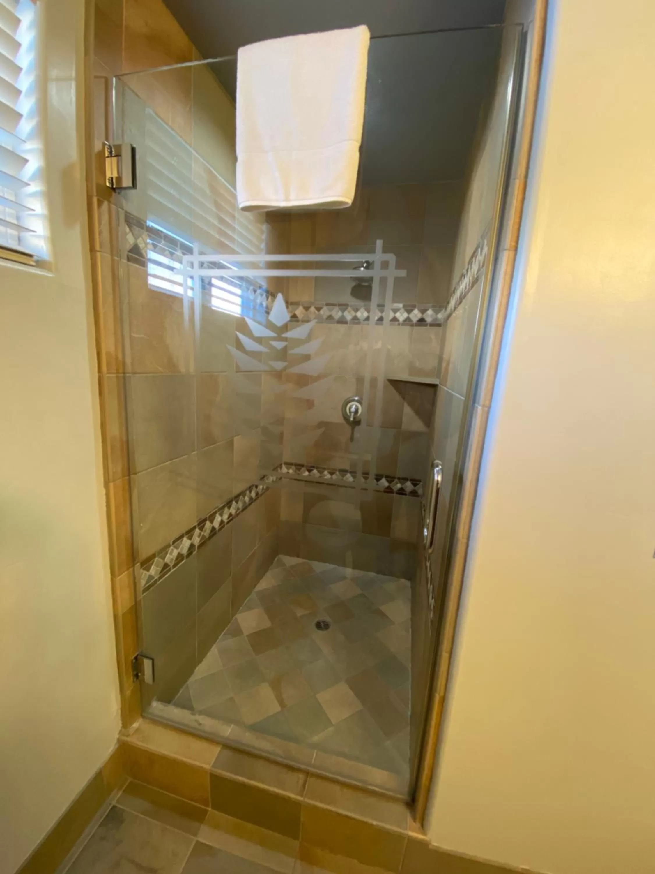 Shower in Secrets Inn Lake Tahoe