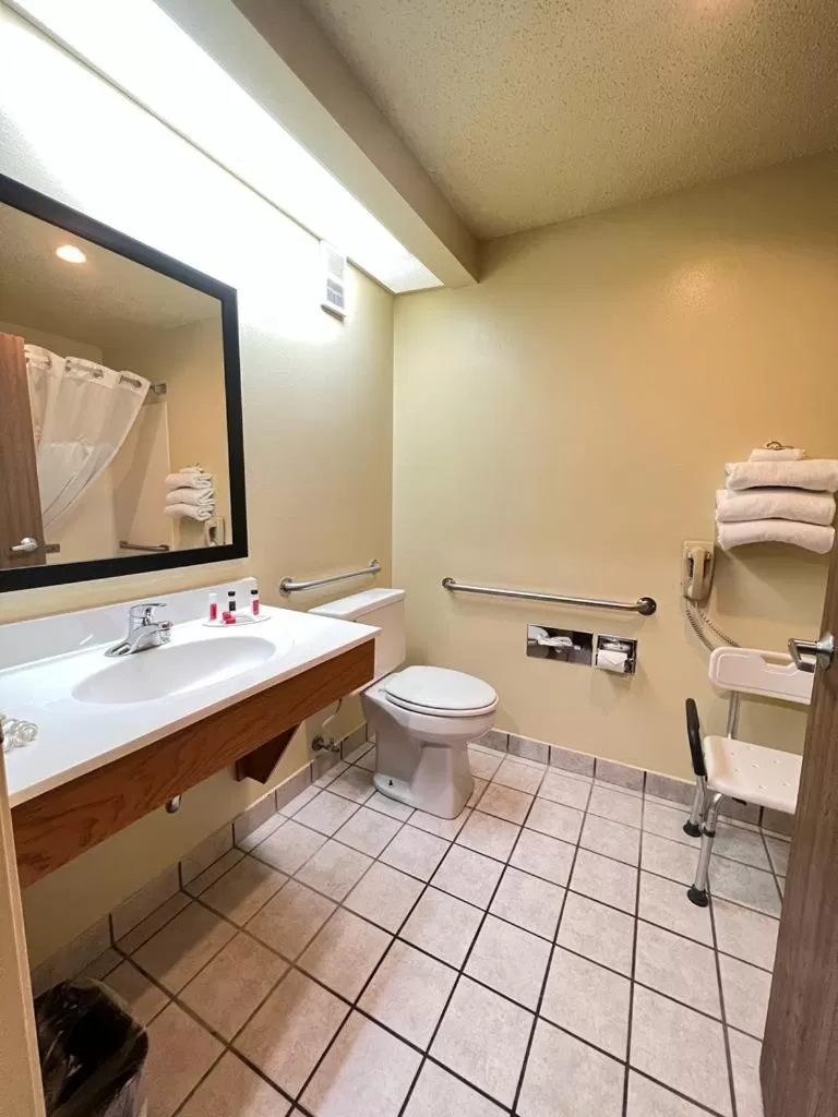 Bathroom in Super 8 by Wyndham Watertown WI