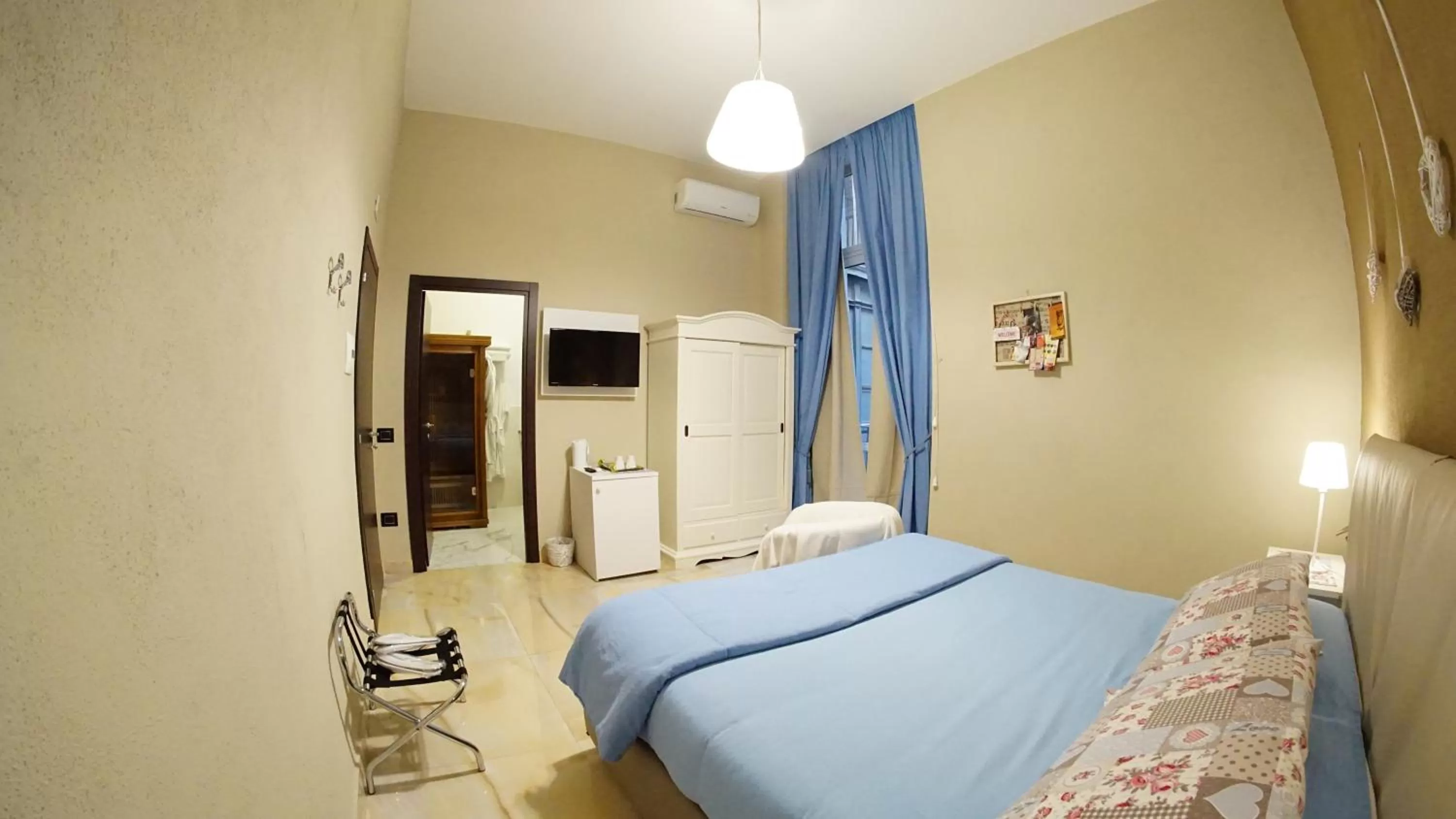 Bed in Beverello Suite