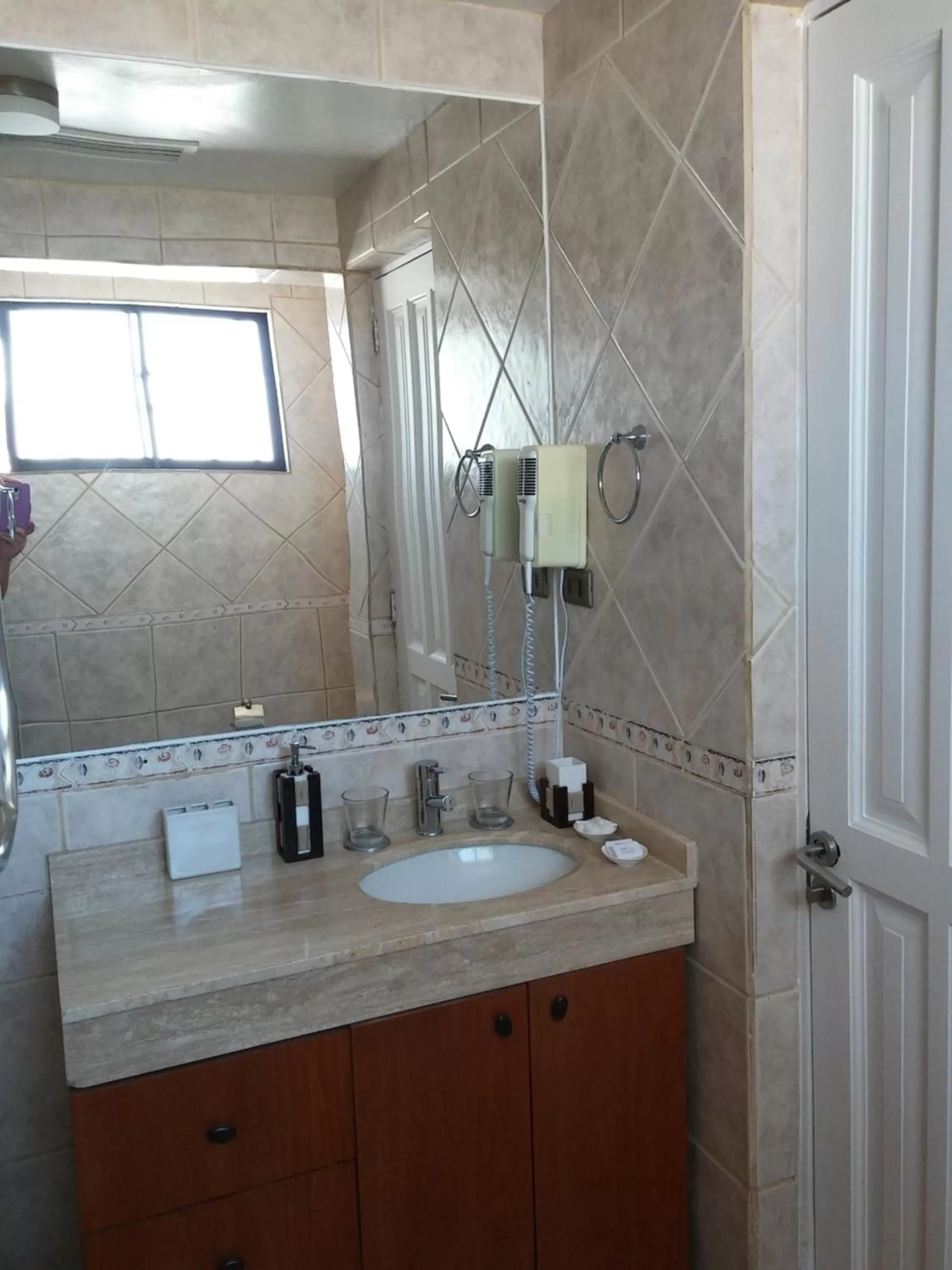 Bathroom in Atankalama