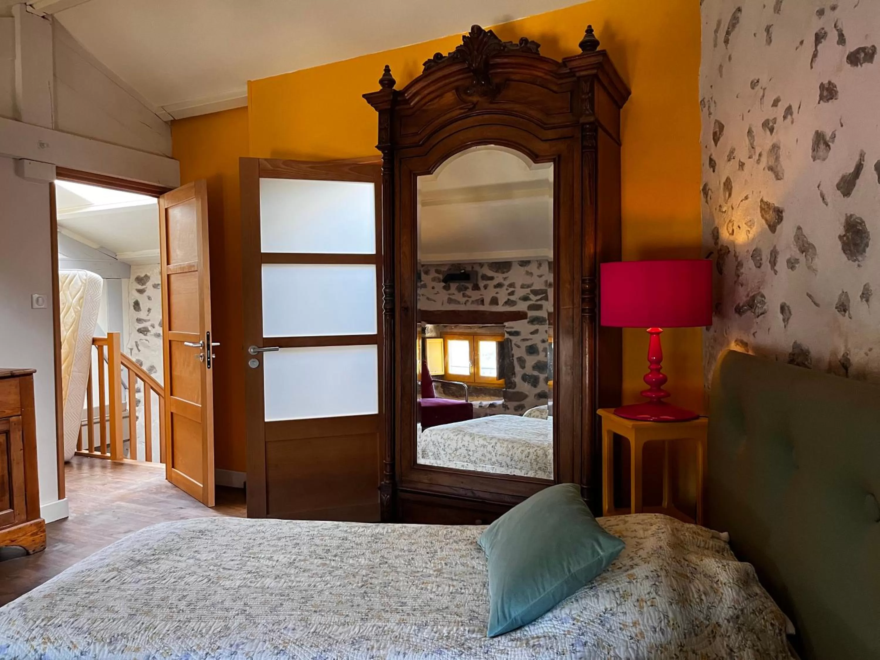 Bed in Art et Création