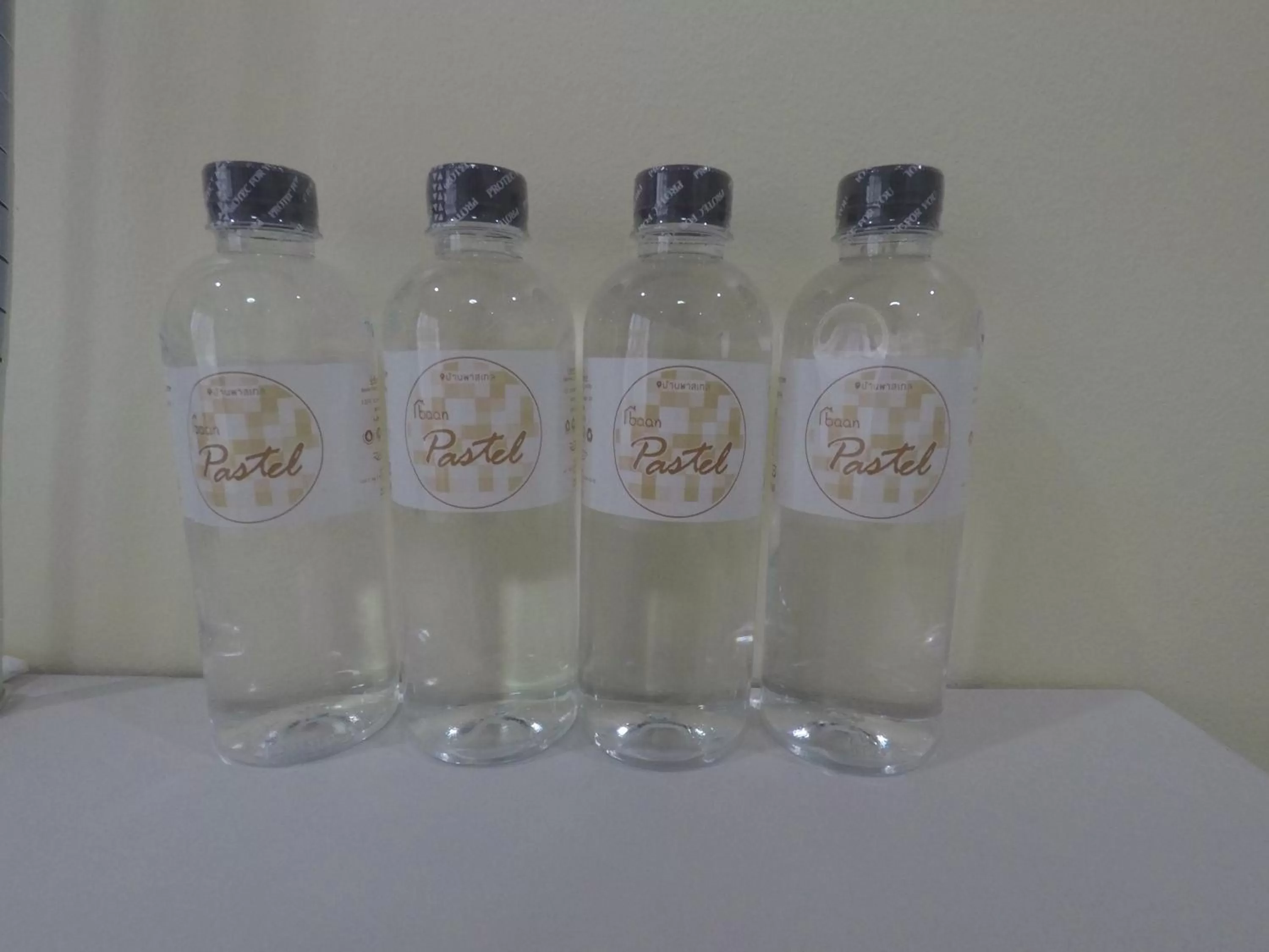 Shower in Noble Baan Pastel