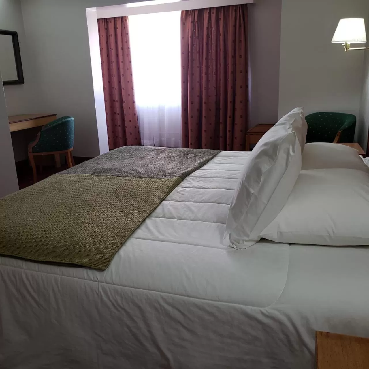 Bed in Hotel Gavina Express