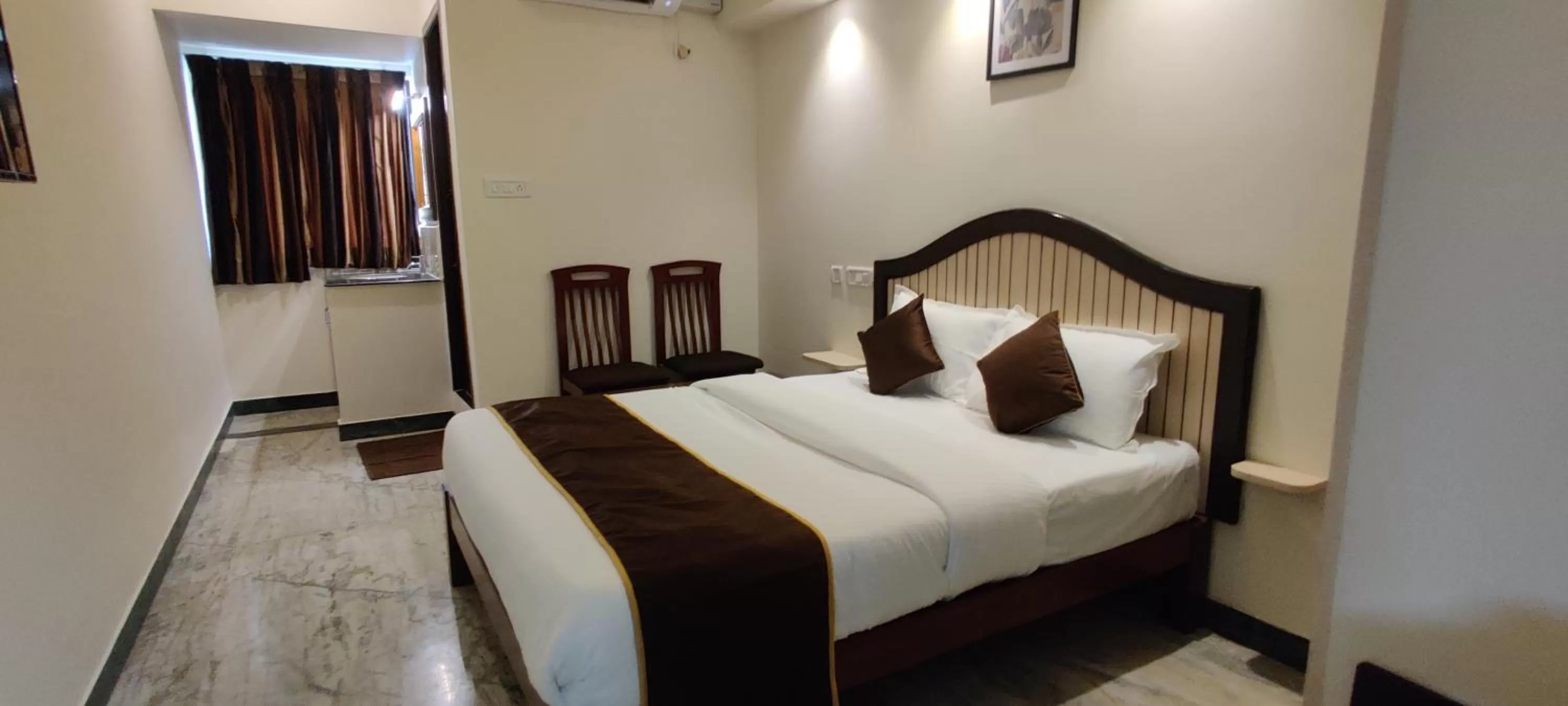 Bed in Rmc travellers inn