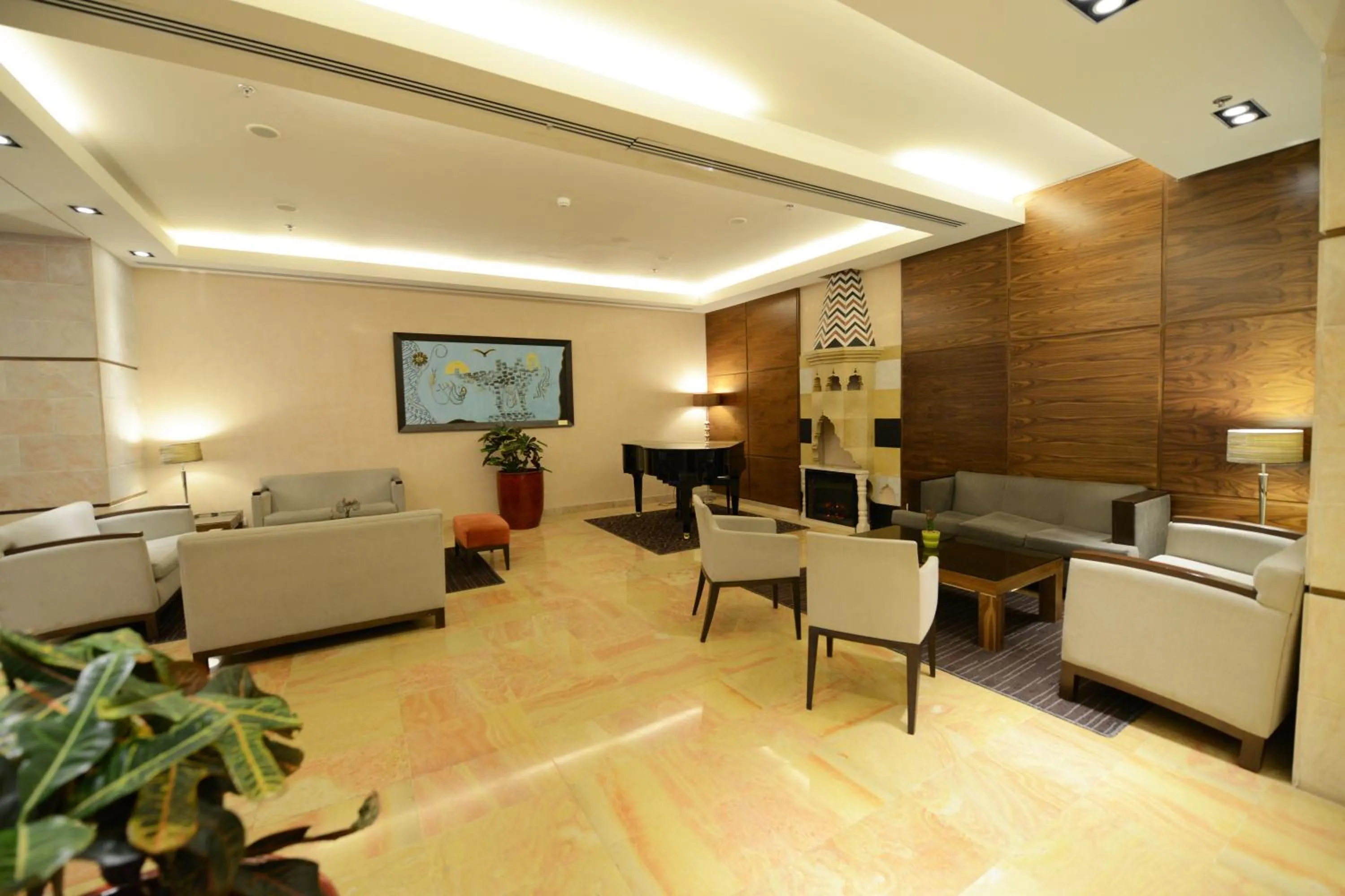 Communal lounge/ TV room in St. George Hotel