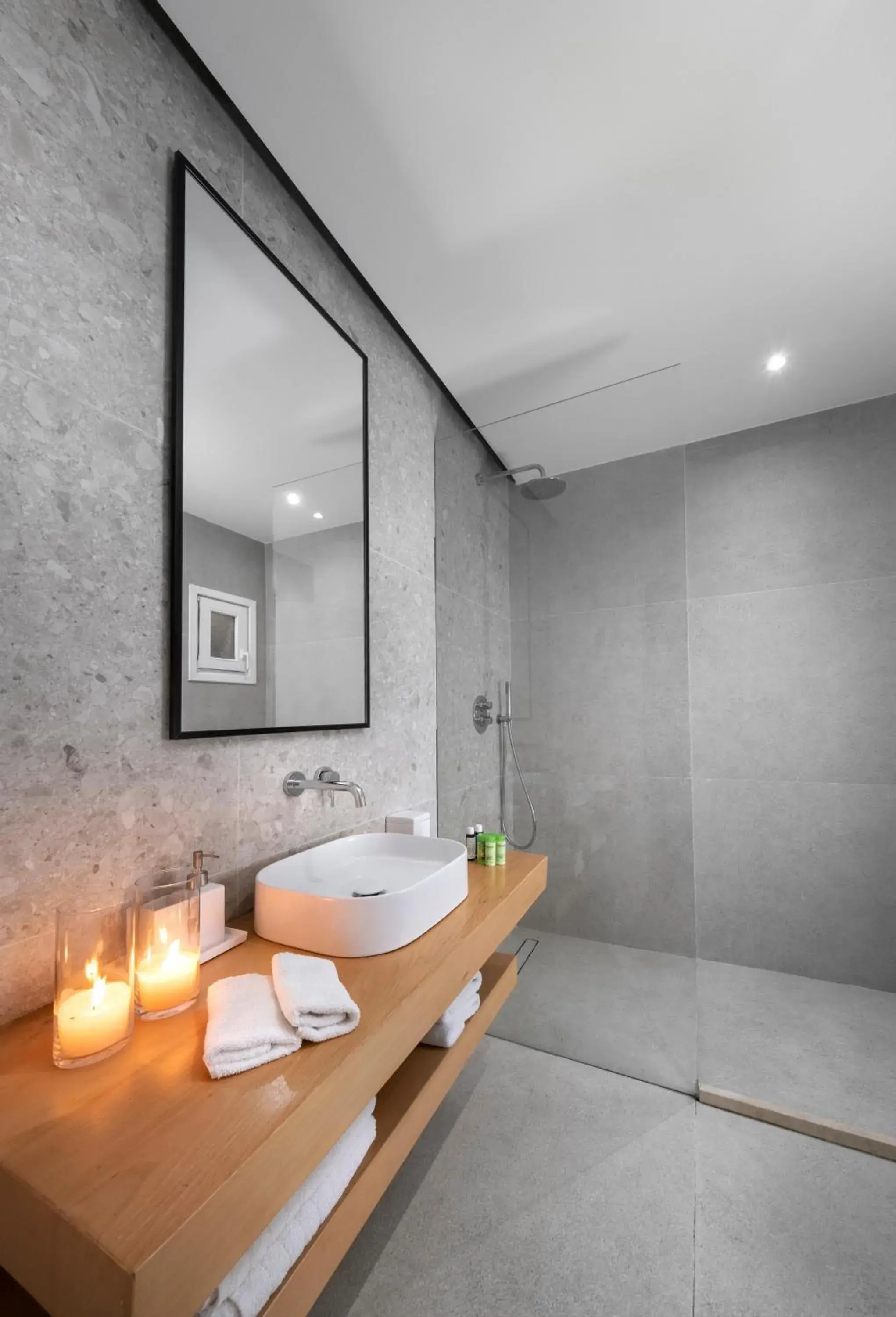 Economy Double or Twin Room in Deliades Hotel Economy Double or Twin Room in Deliades Hotel