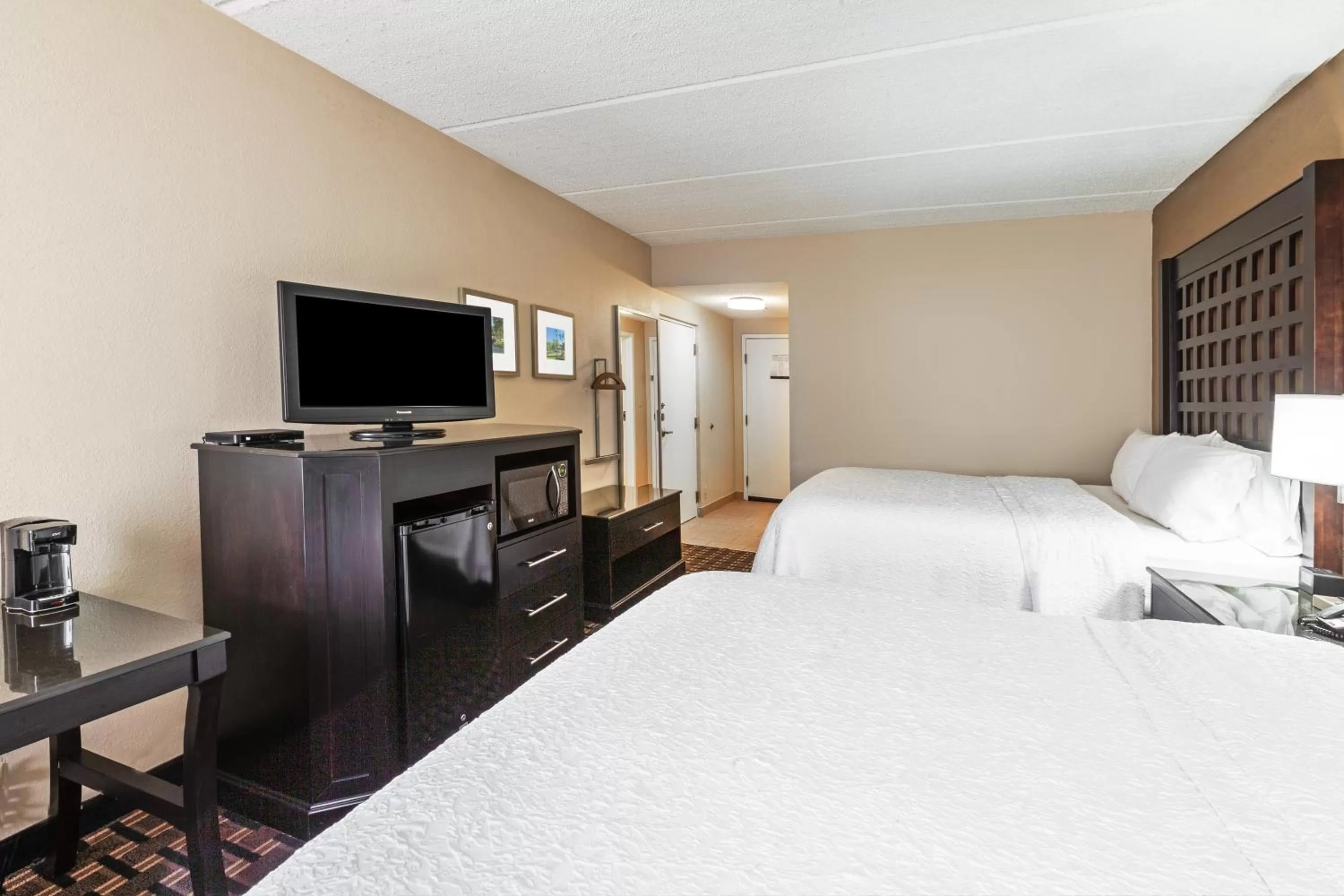 Bed in Comfort Inn Sherman