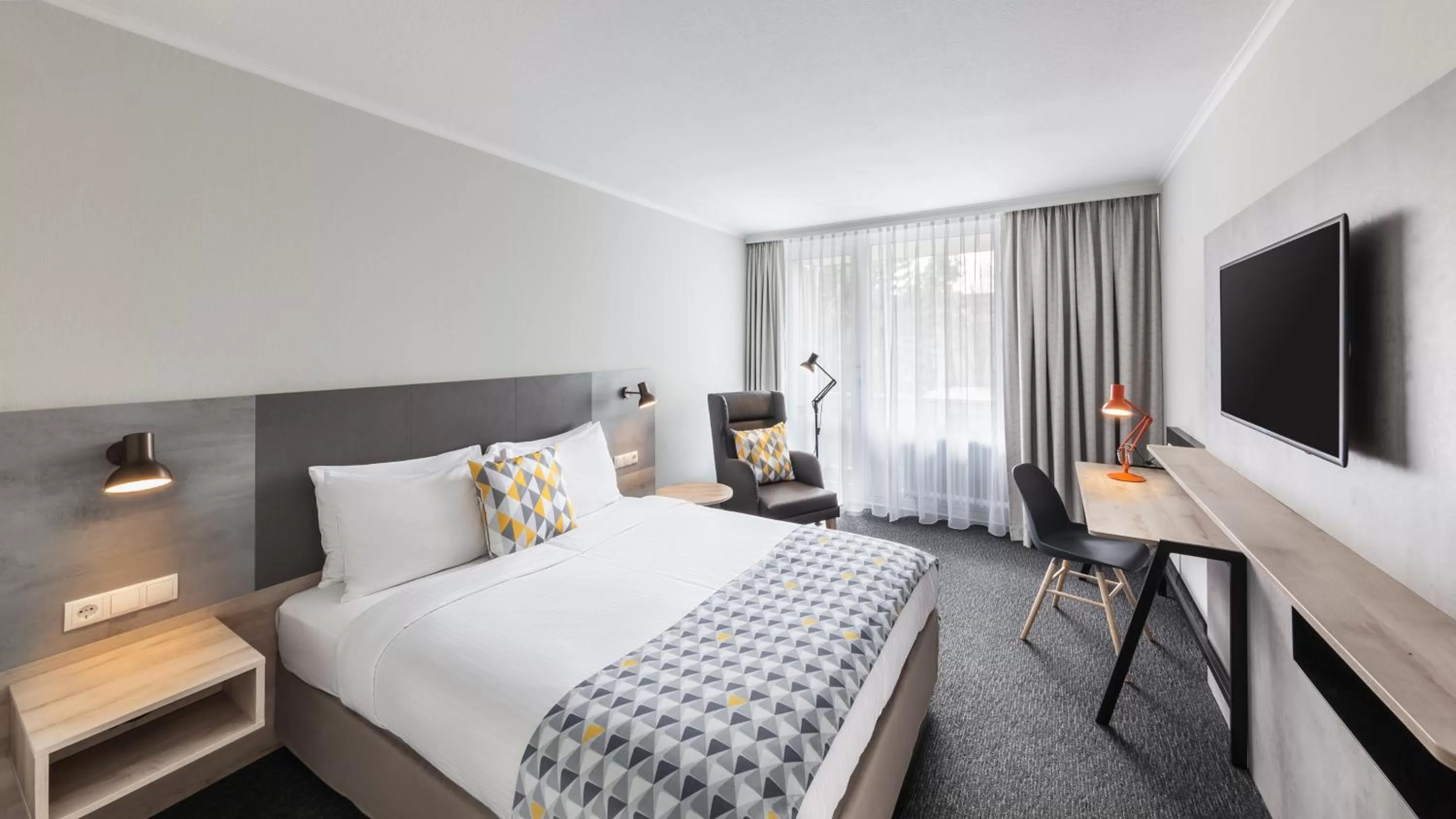 Photo of the whole room, Bed in Holiday Inn Munich - South by IHG