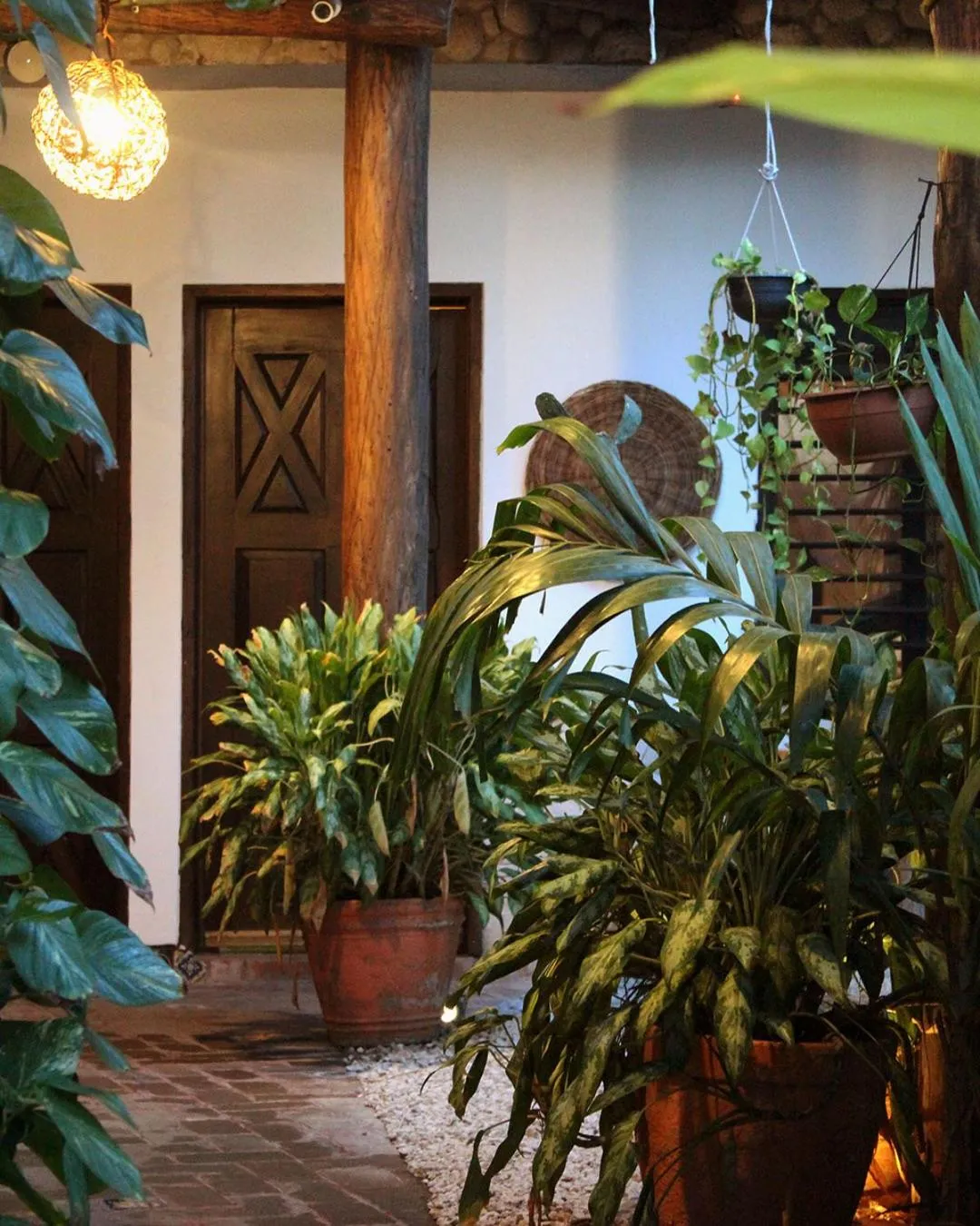 Facade/entrance in L hotelito