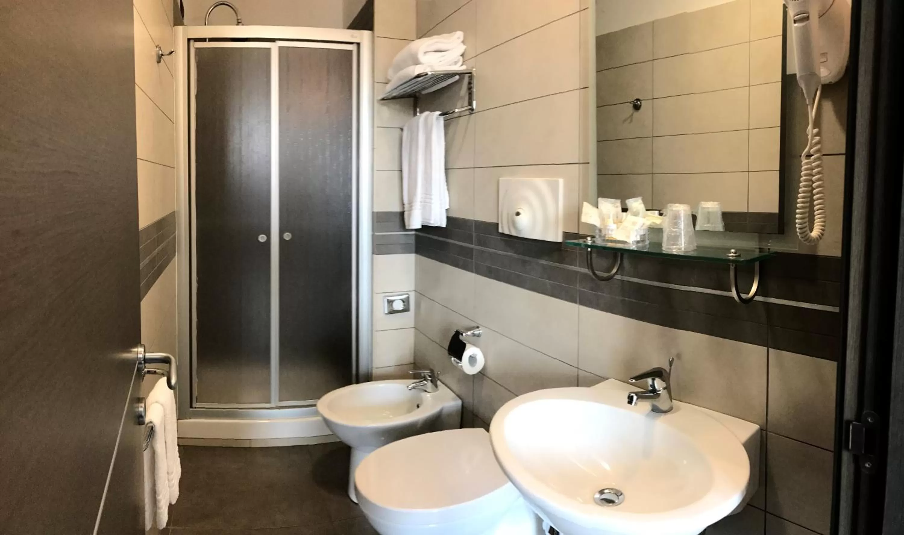 Bathroom in Hotel Visagi