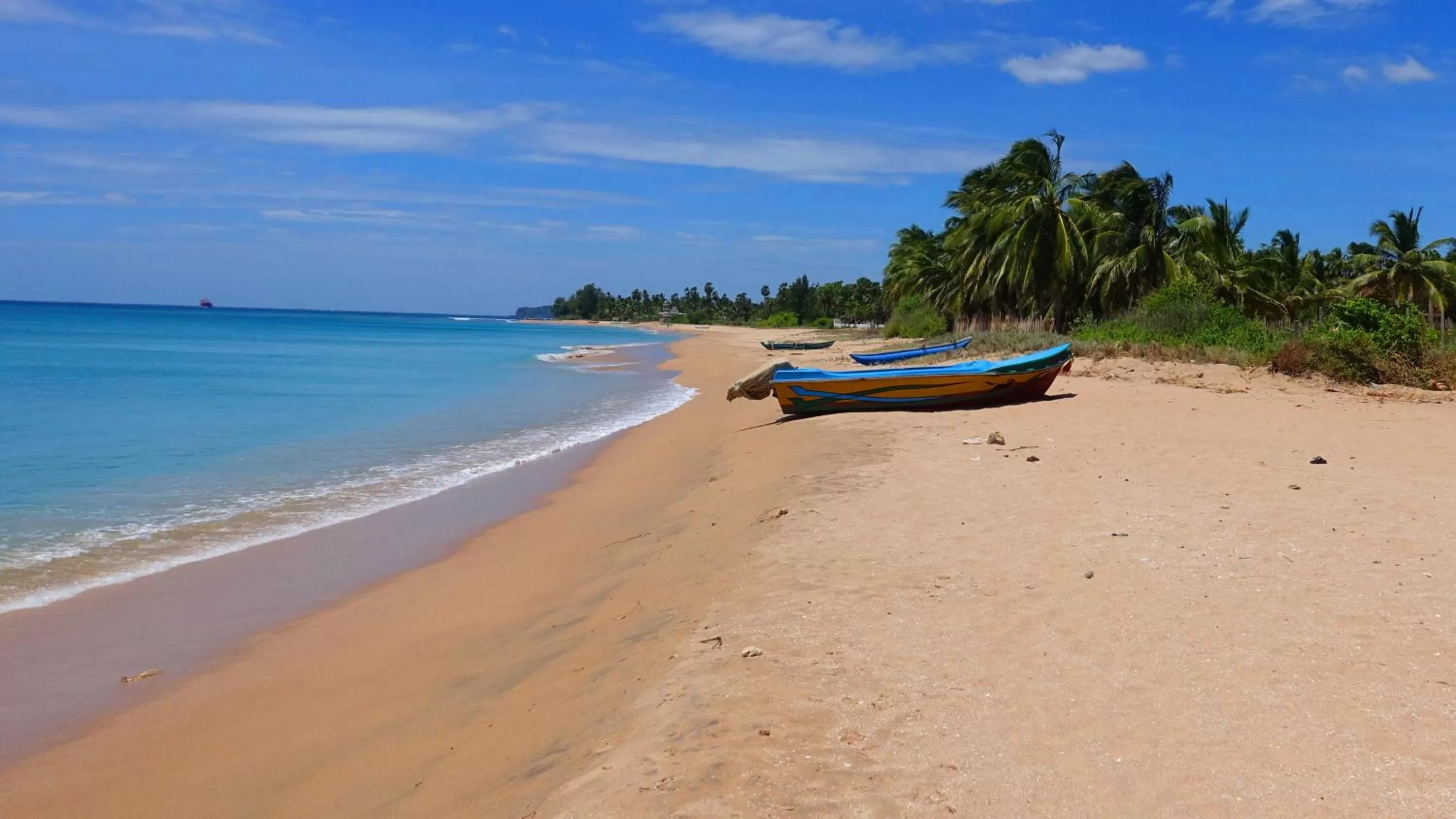 Beach in Regina Beach Bungalow
