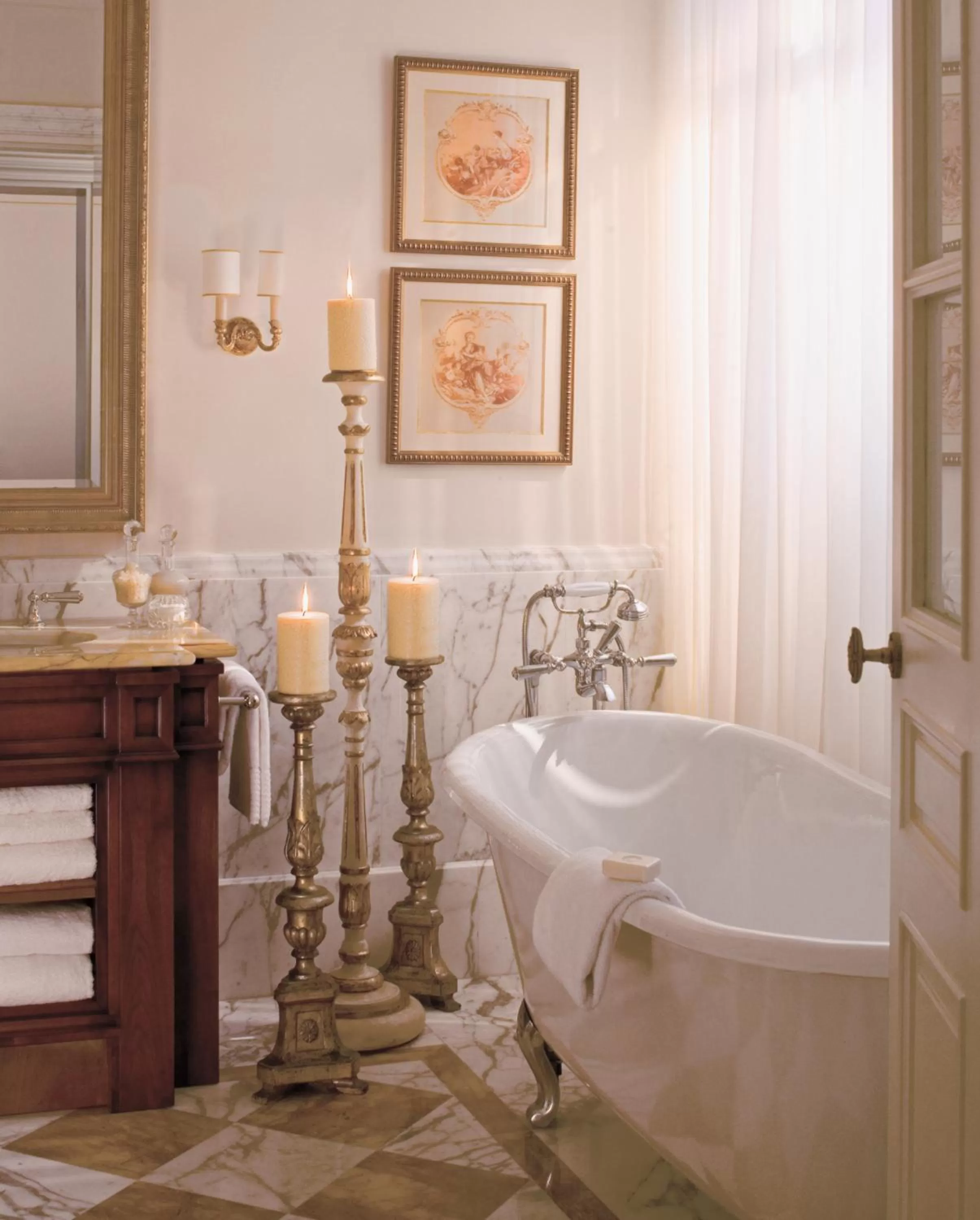 Parlor Suite in Four Seasons Hotel Firenze