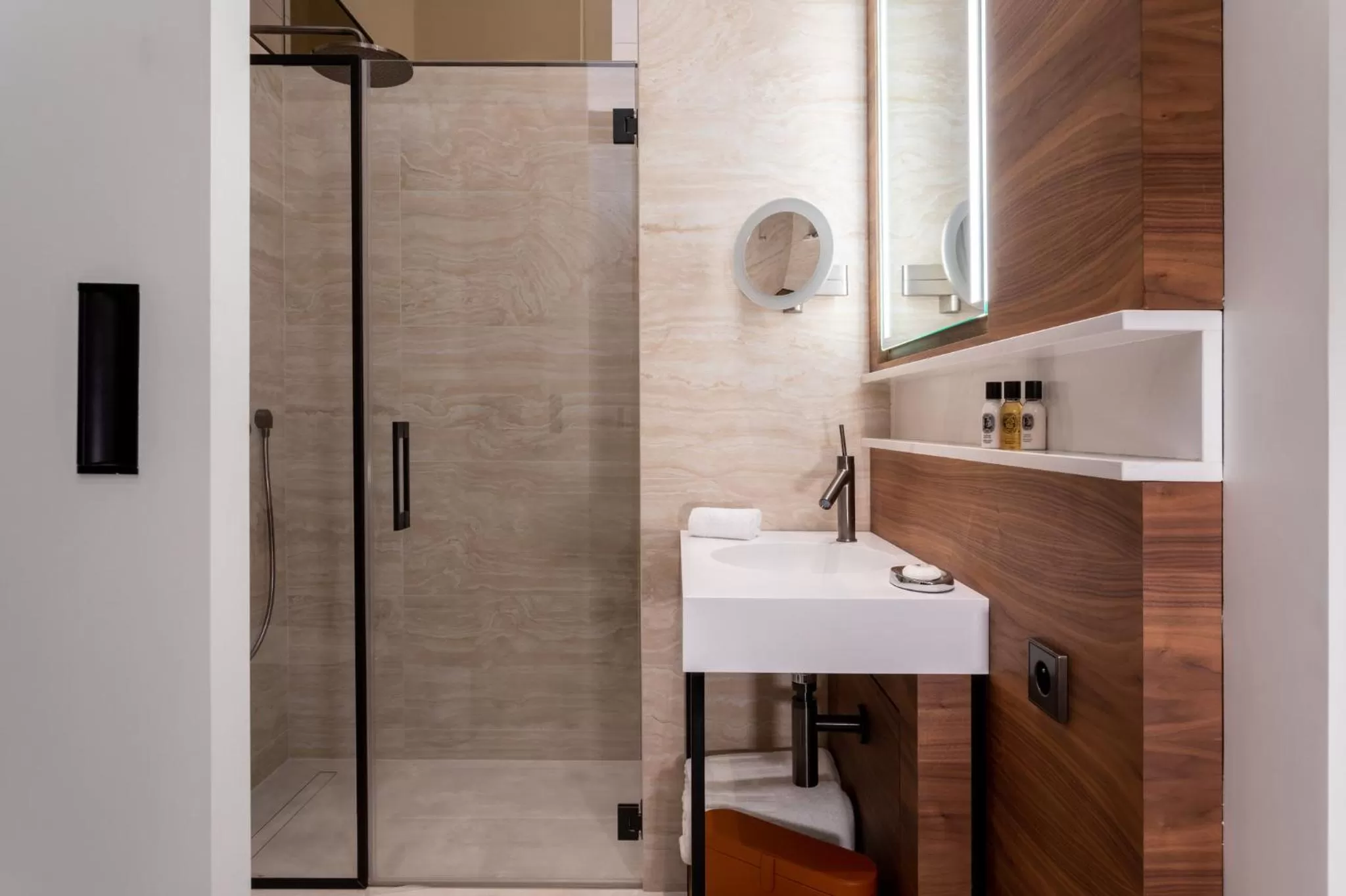 Bathroom in InterContinental Paris Champs Elysées Etoile by IHG