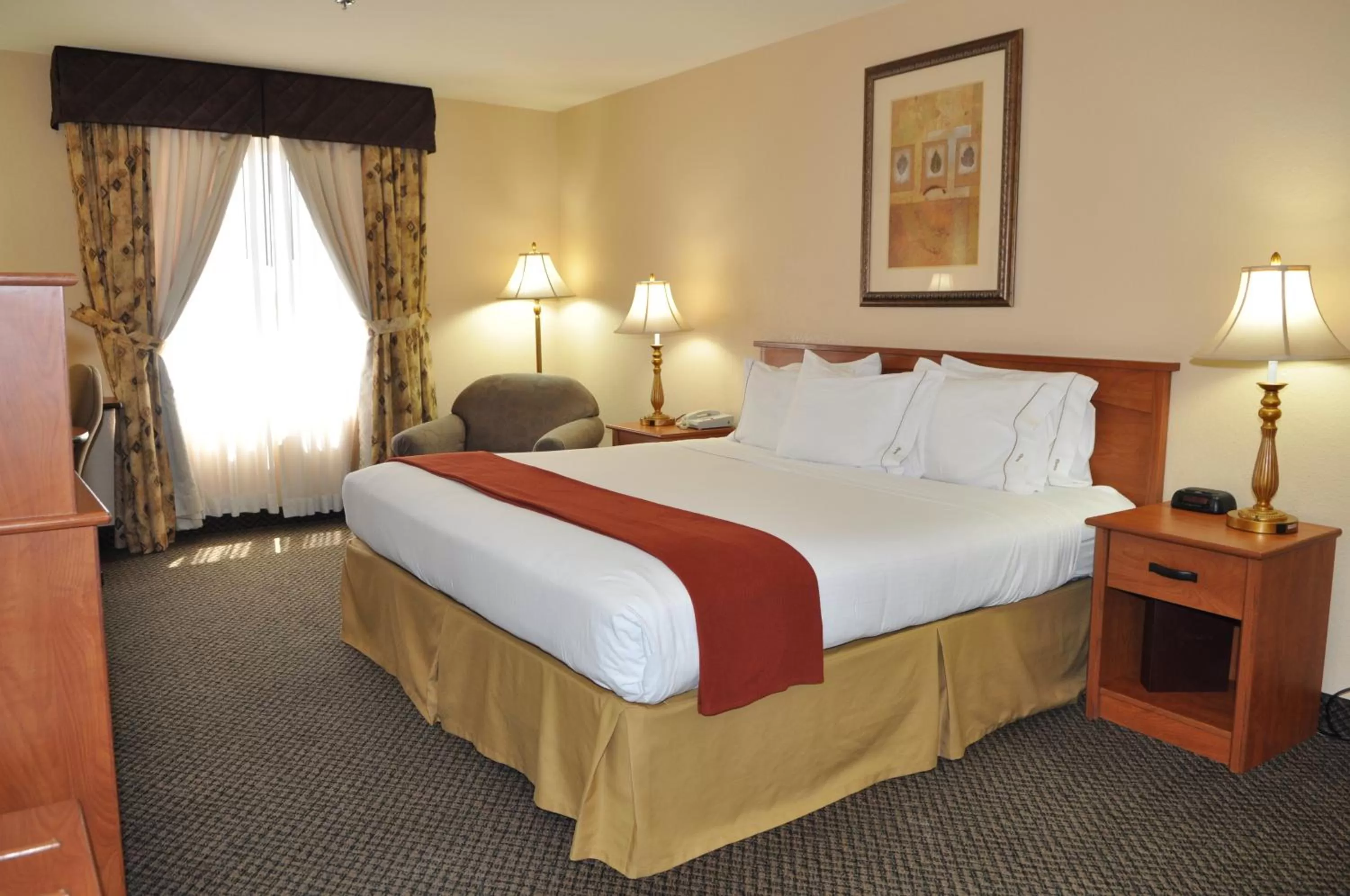 Photo of the whole room, Bed in Holiday Inn Express Las Vegas-Nellis by IHG