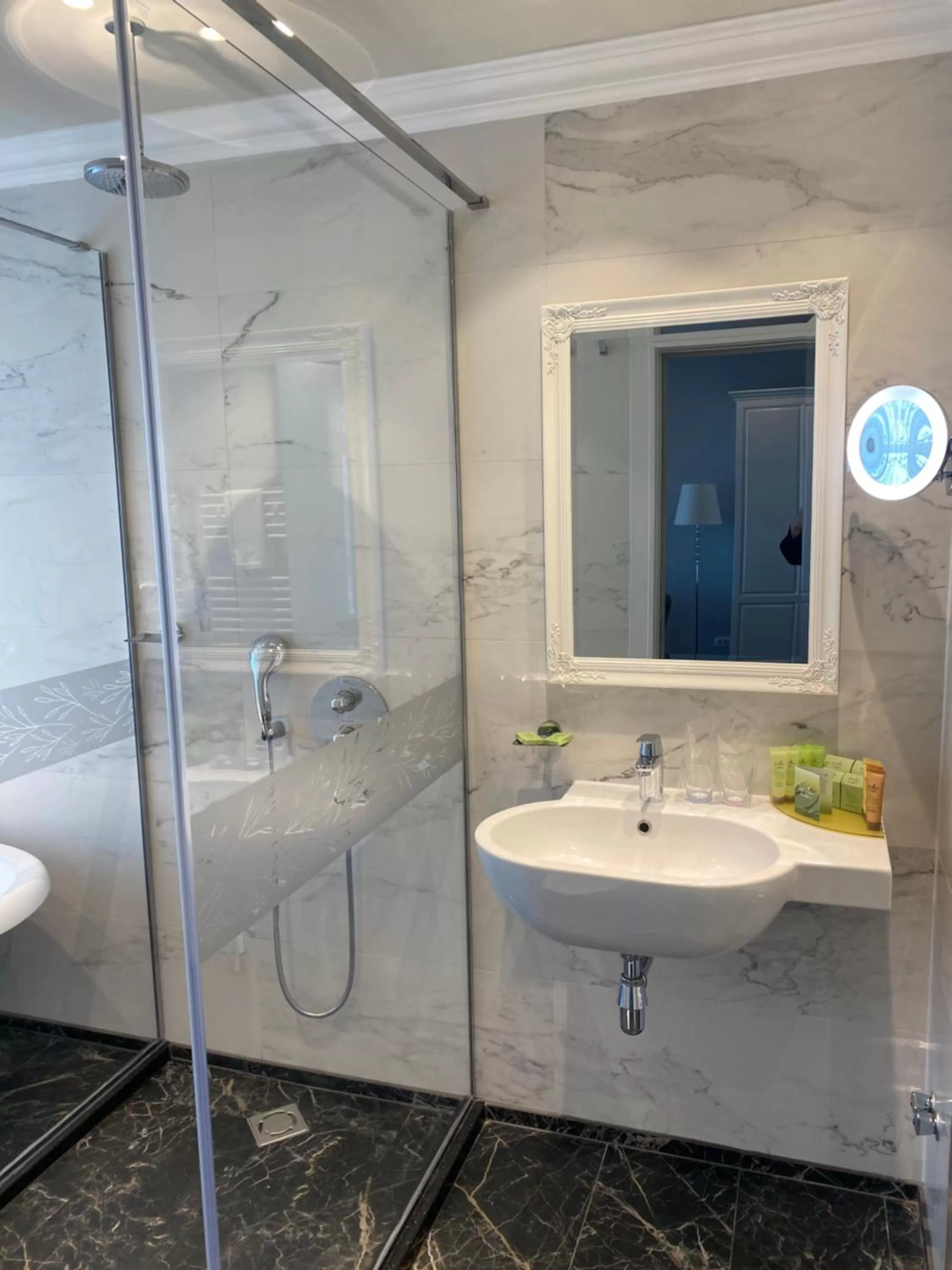 Bathroom in Hotel Residence Promenade