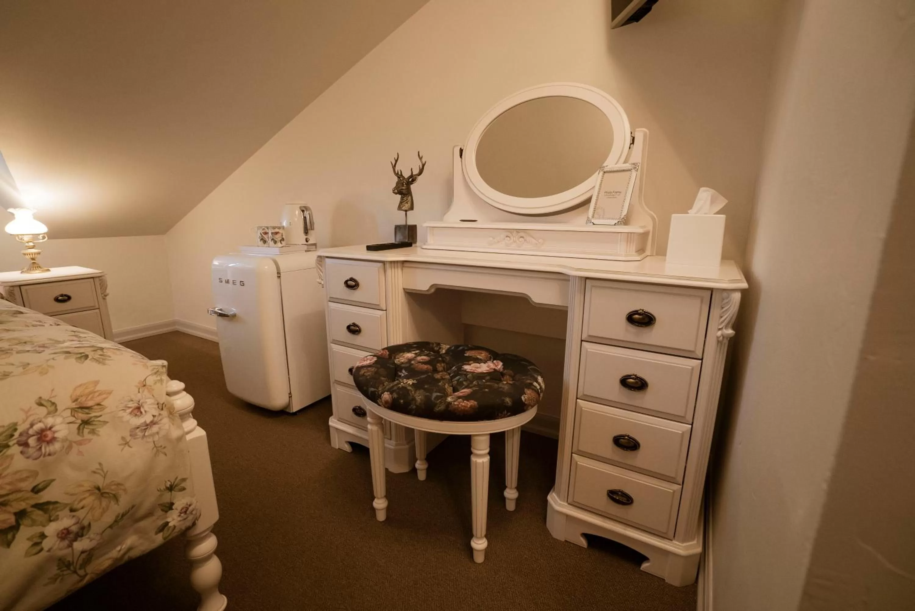 Coffee/tea facilities, Bed in Roze Villa