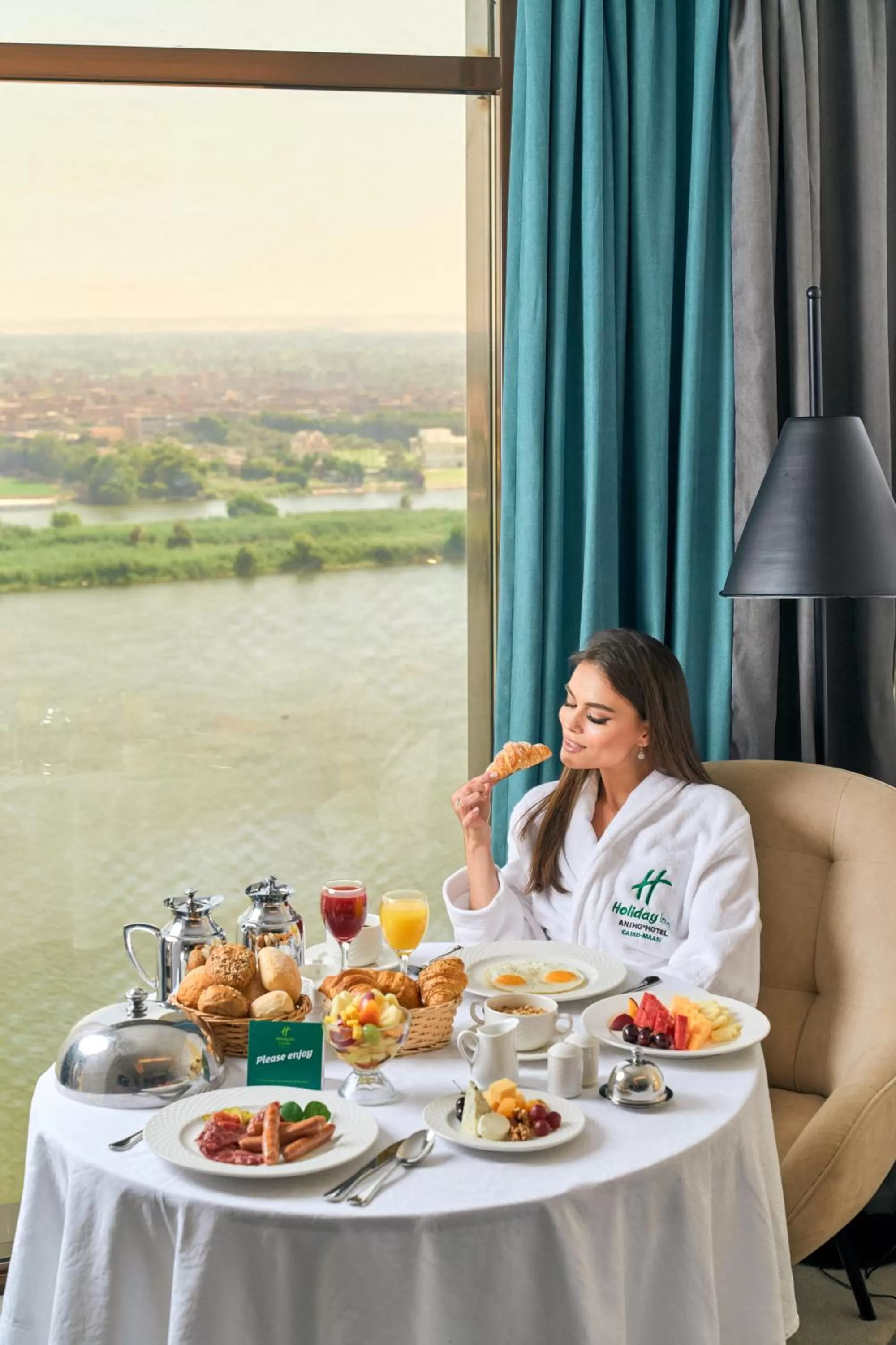 Food and drinks in Holiday Inn & Suites - Cairo Maadi by IHG