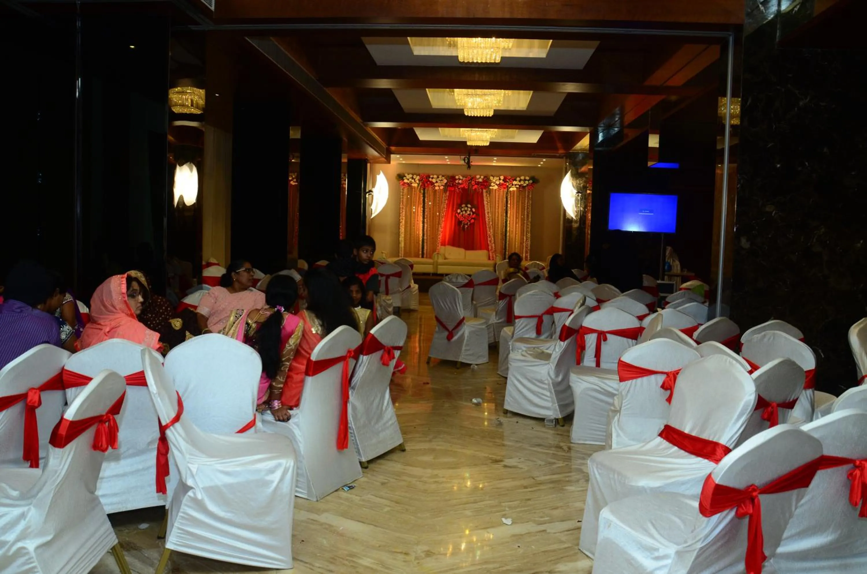 Banquet/Function facilities in Yogi Metropolitan