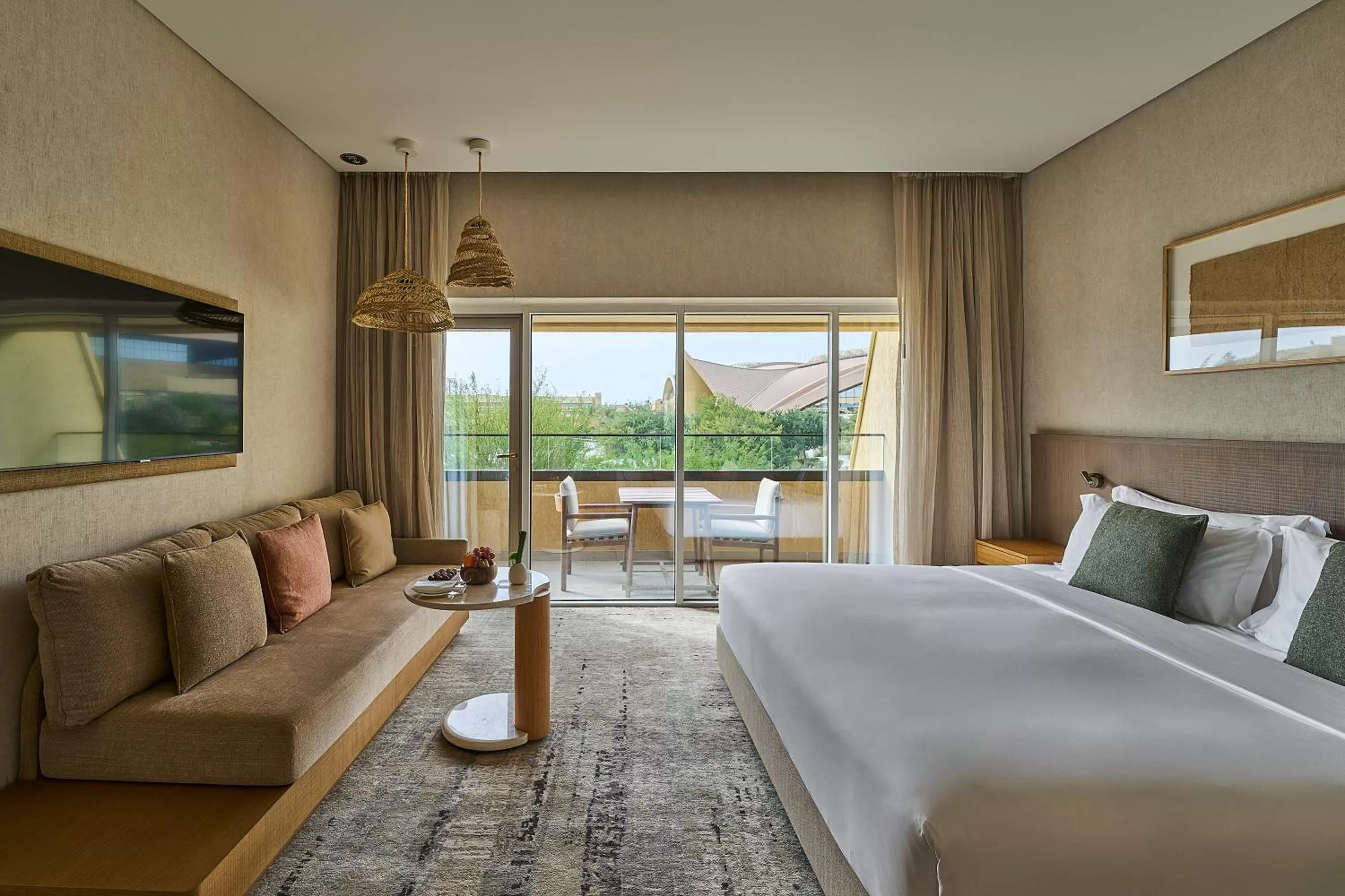 Bedroom, Bed in ERTH Abu Dhabi Hotel