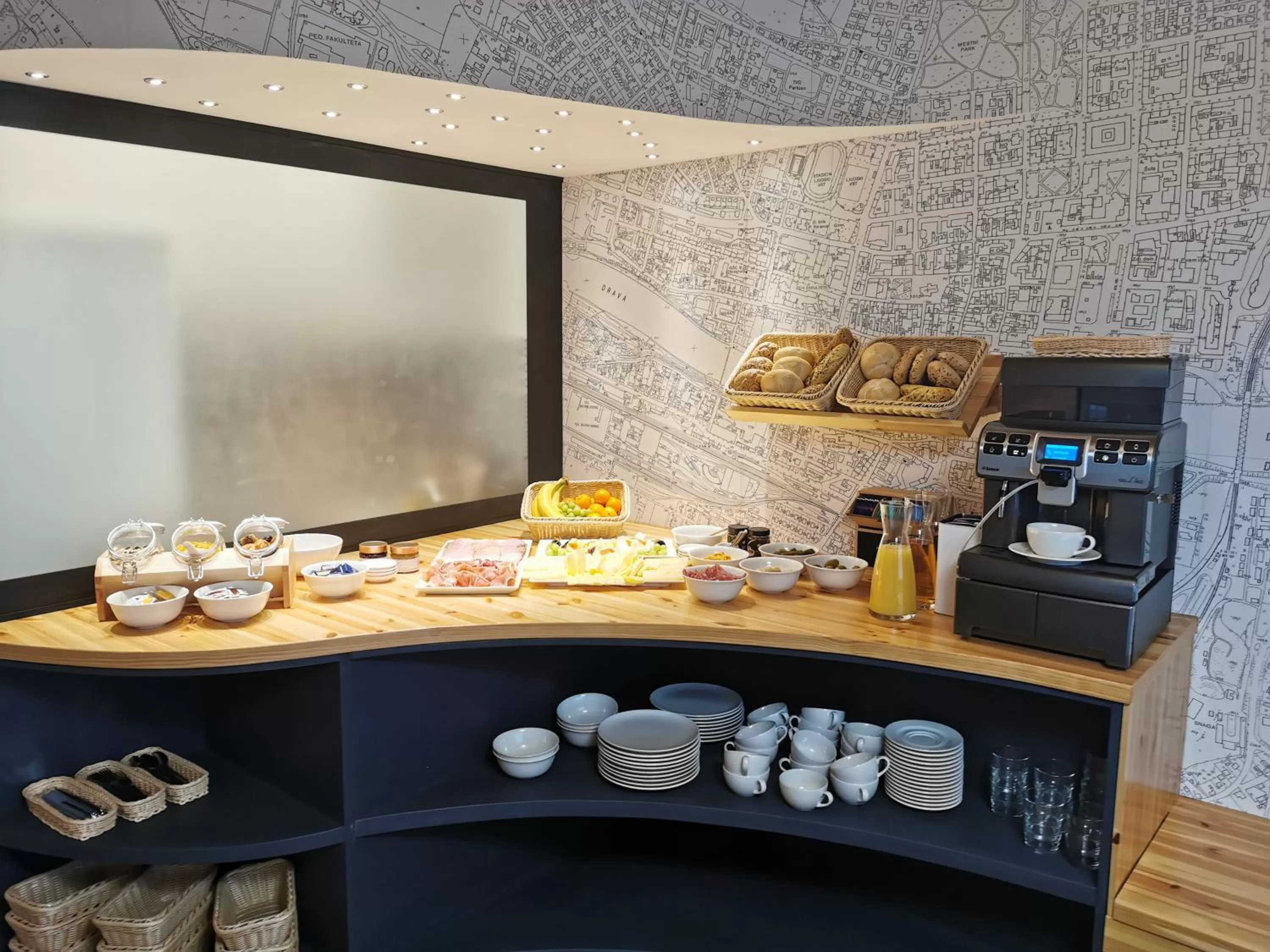 Coffee/tea facilities in Hotel CityMap Maribor