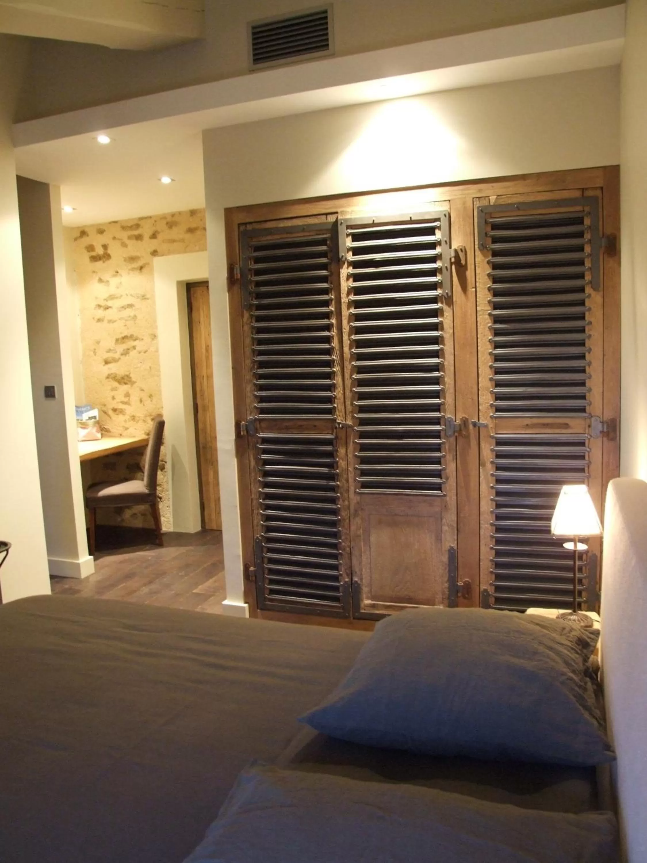 Decorative detail, Bed in La bergerie de Nano