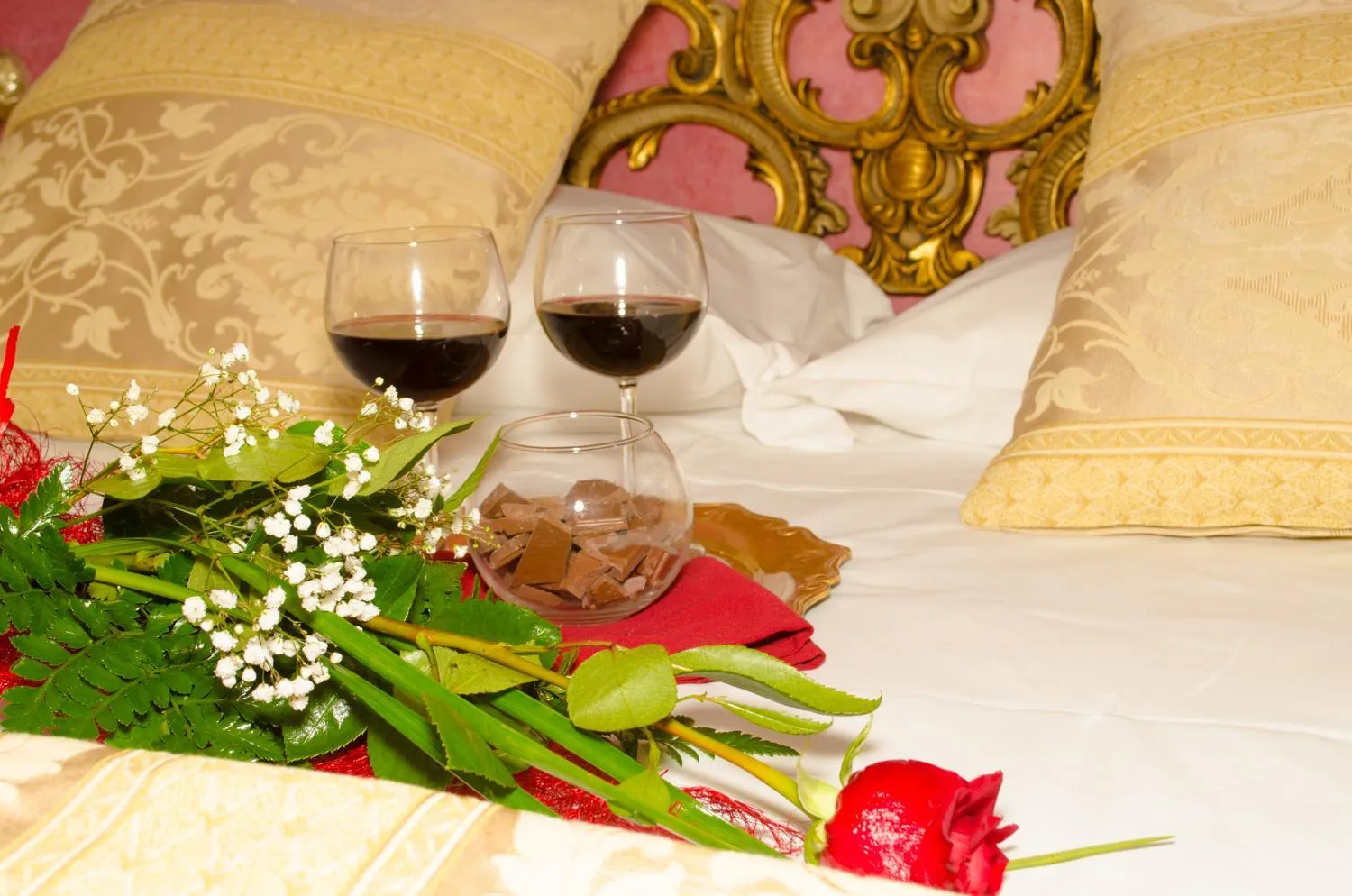 Alcoholic drinks, Bed in Relais Alcova del Doge