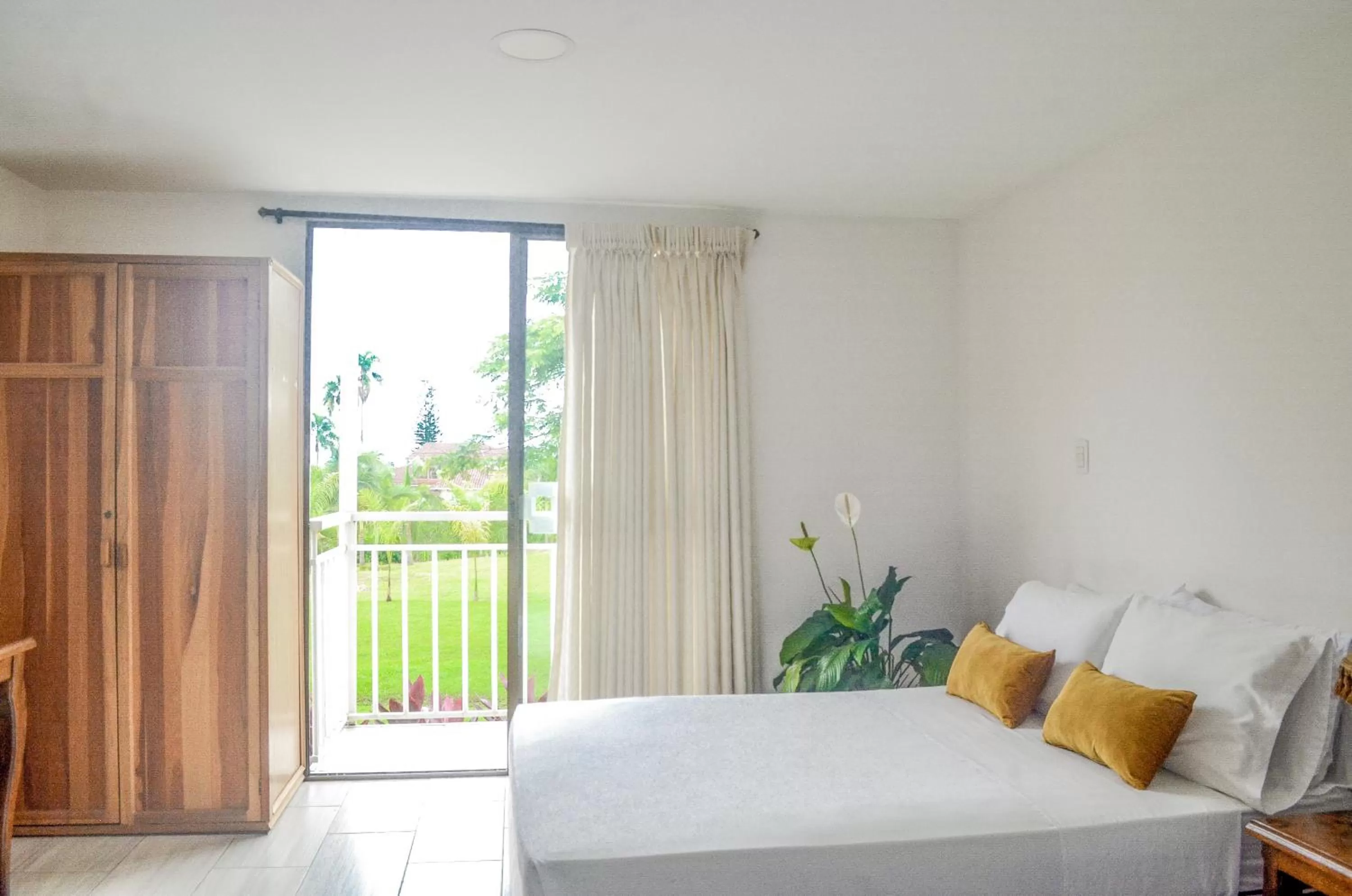 Bed in Hotel Santa Isabel