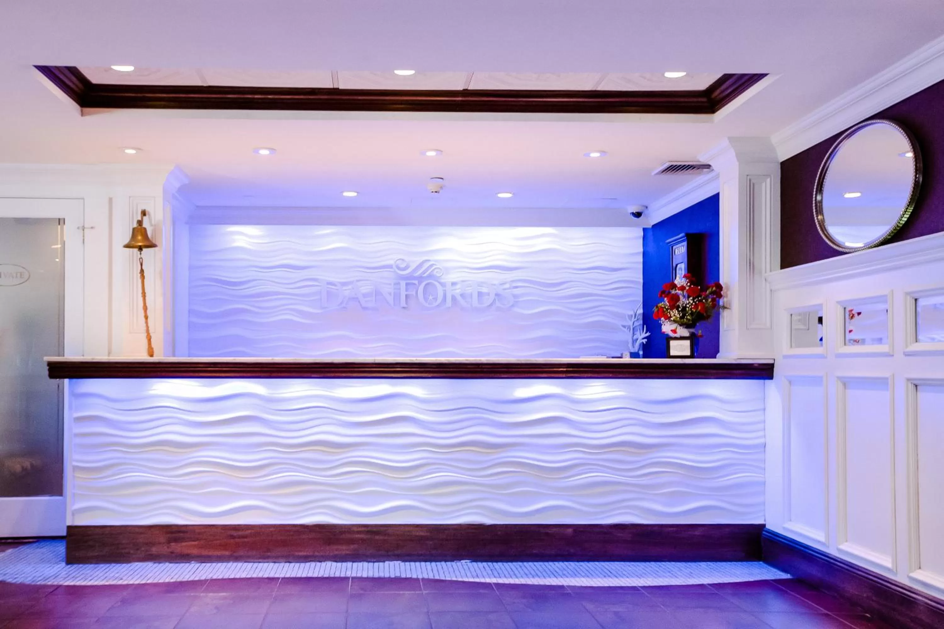 Lobby or reception in Danfords Hotel & Marina