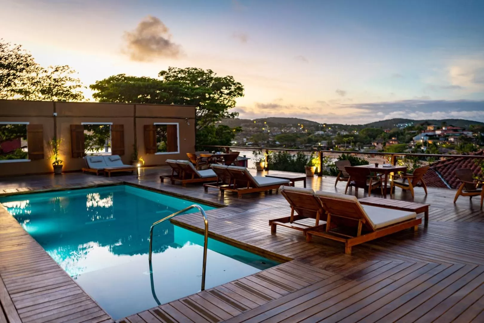 Pool view in Jubarte Hotel by Insólito