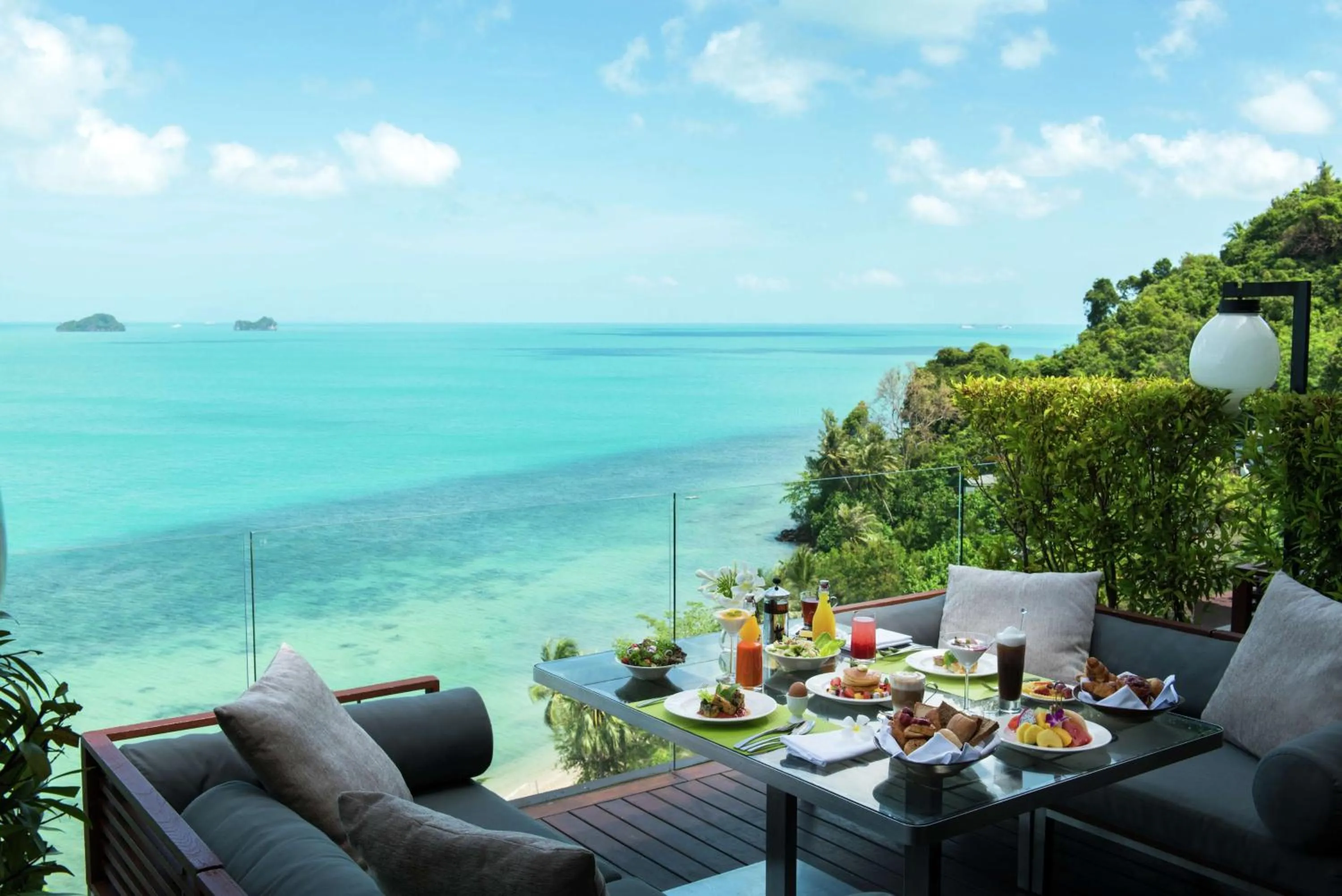 Restaurant/places to eat in Conrad Koh Samui Residences