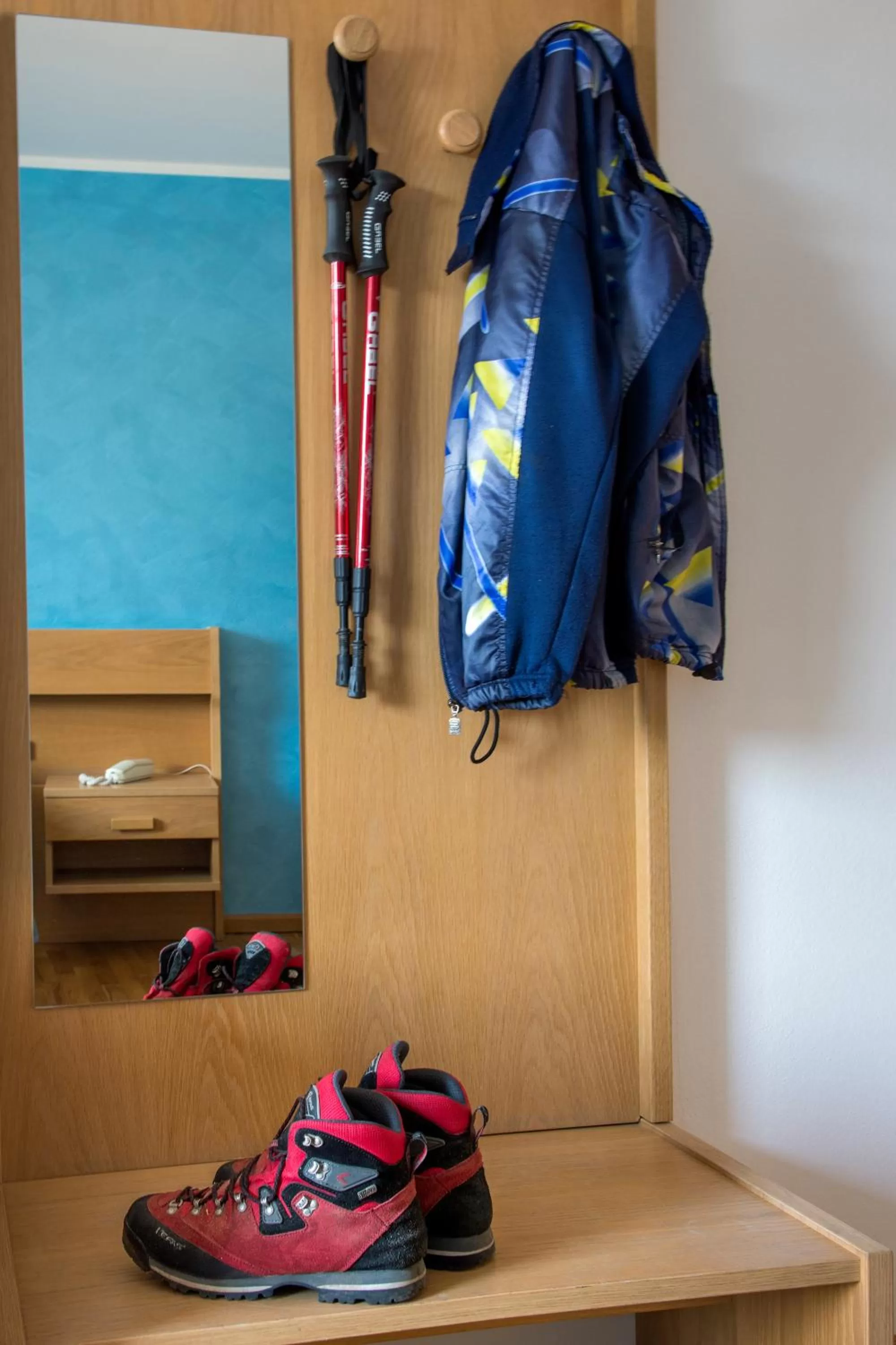 Hiking in Garni Castel Ferari