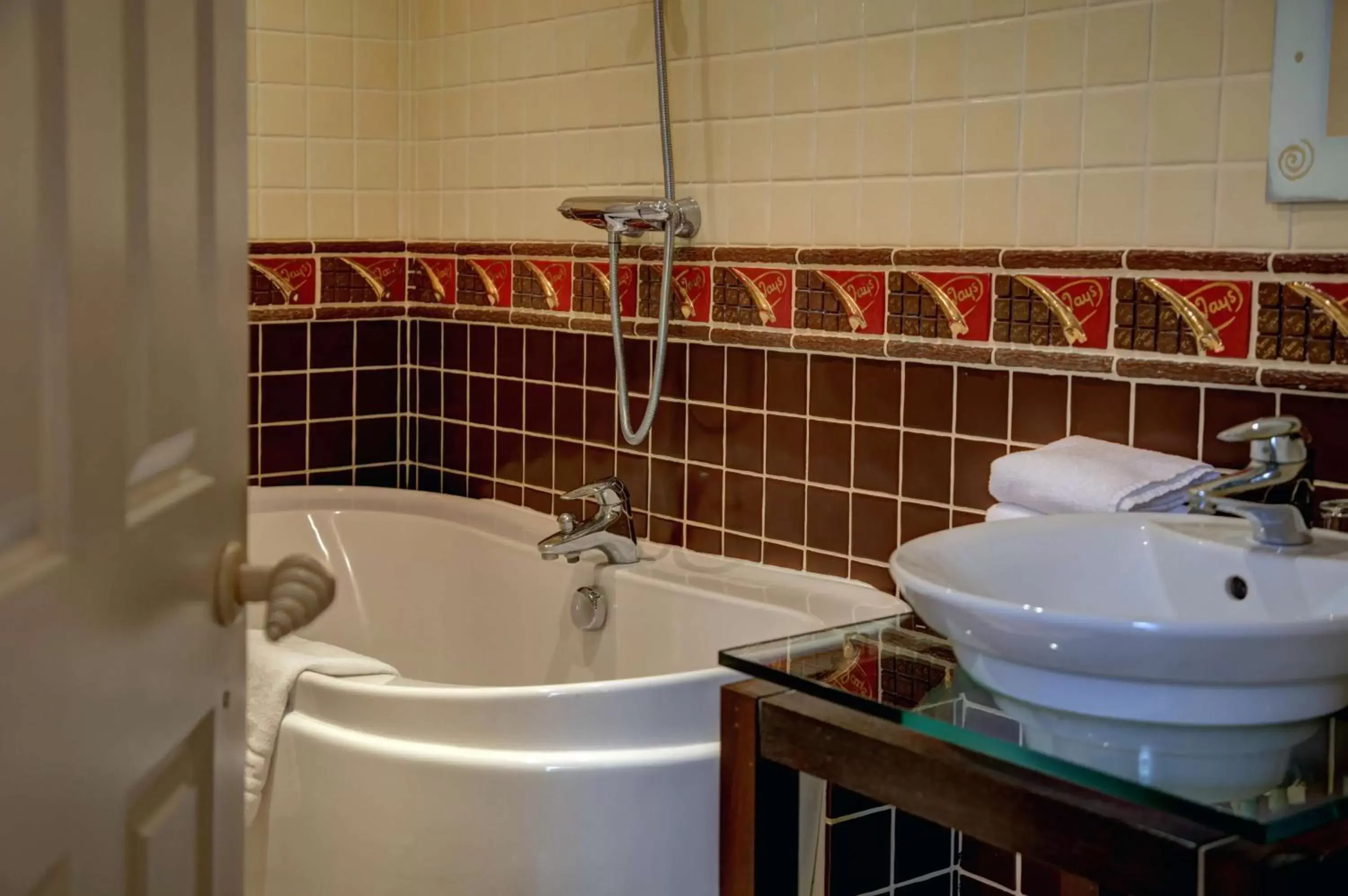 Theme Twin Room in Three Ways House Hotel Theme Twin Room in Three Ways House Hotel