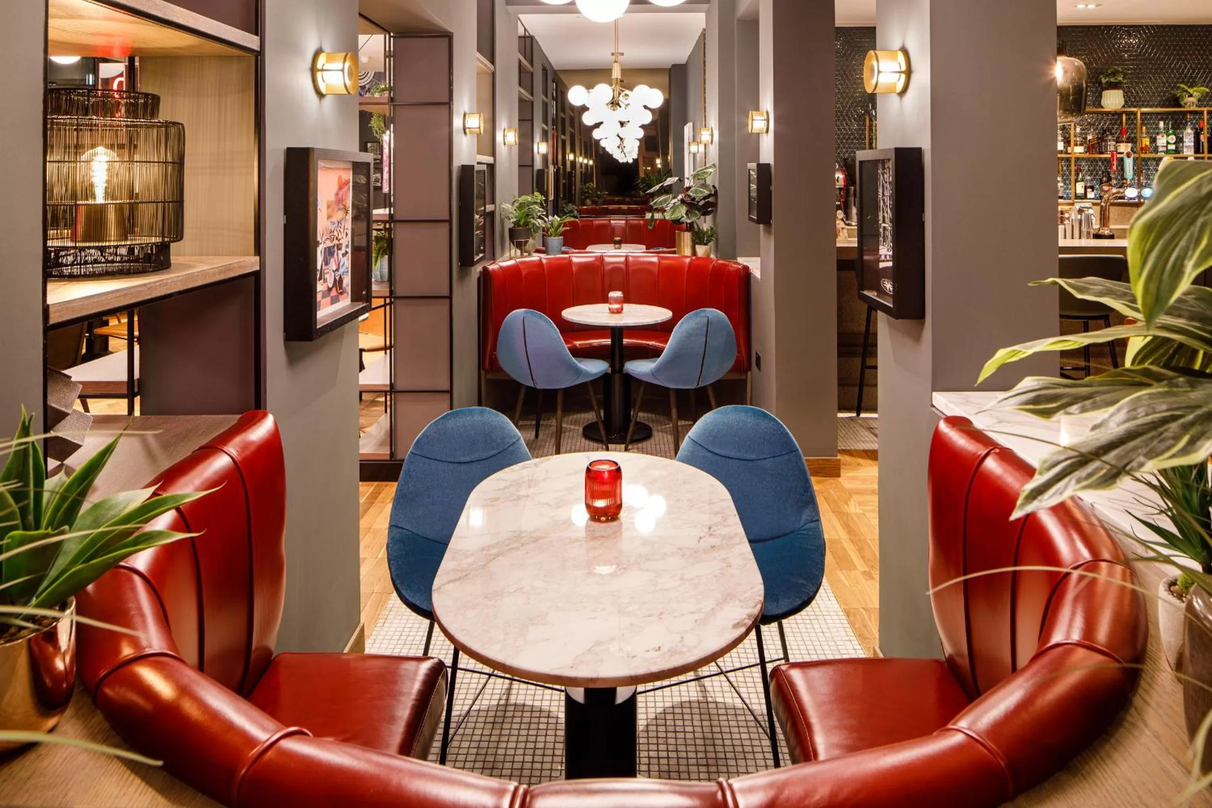 Lounge or bar in ibis Styles Edinburgh St Andrew Square