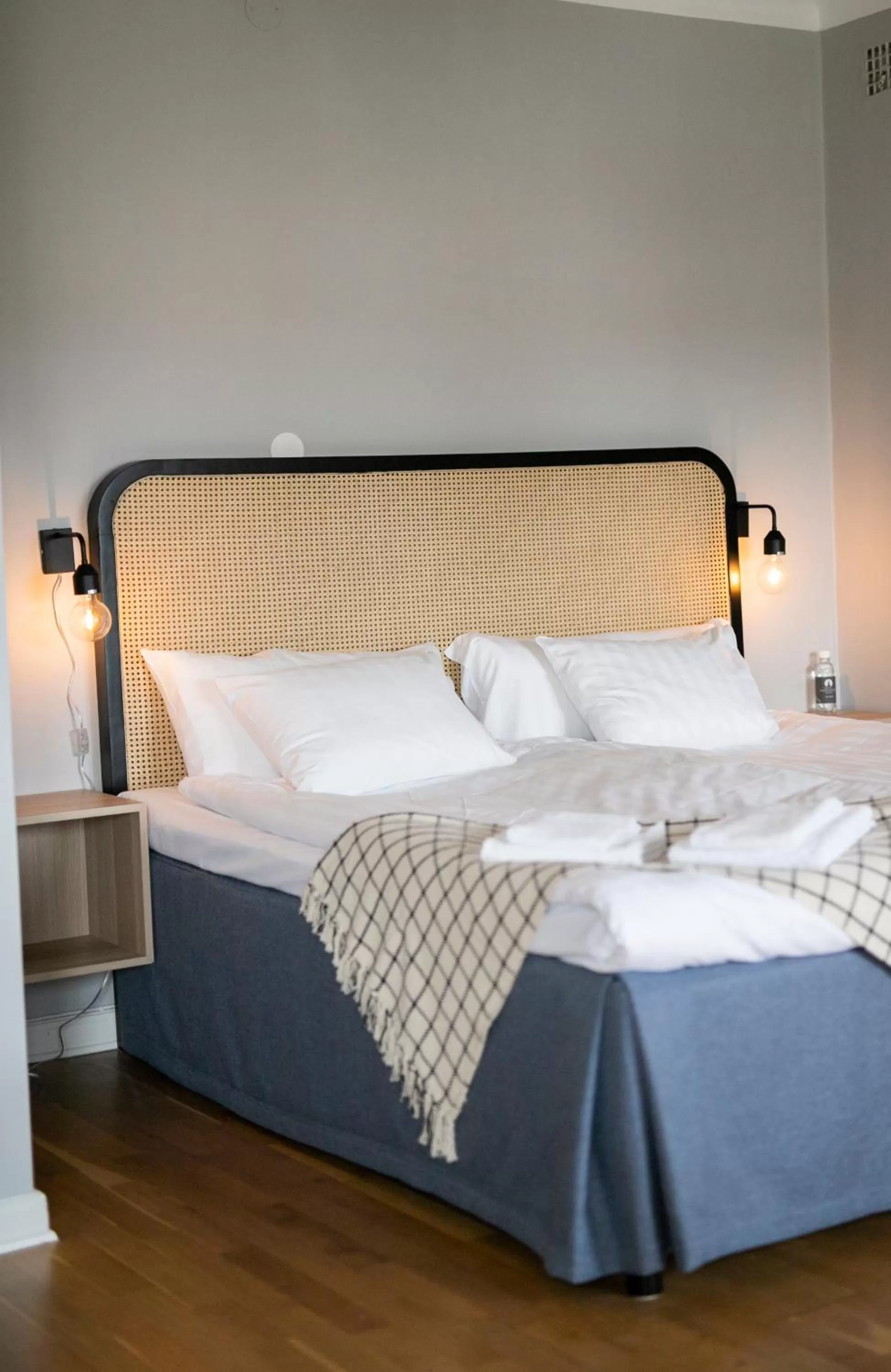 Bed in Hotell & Bistro Rödesund