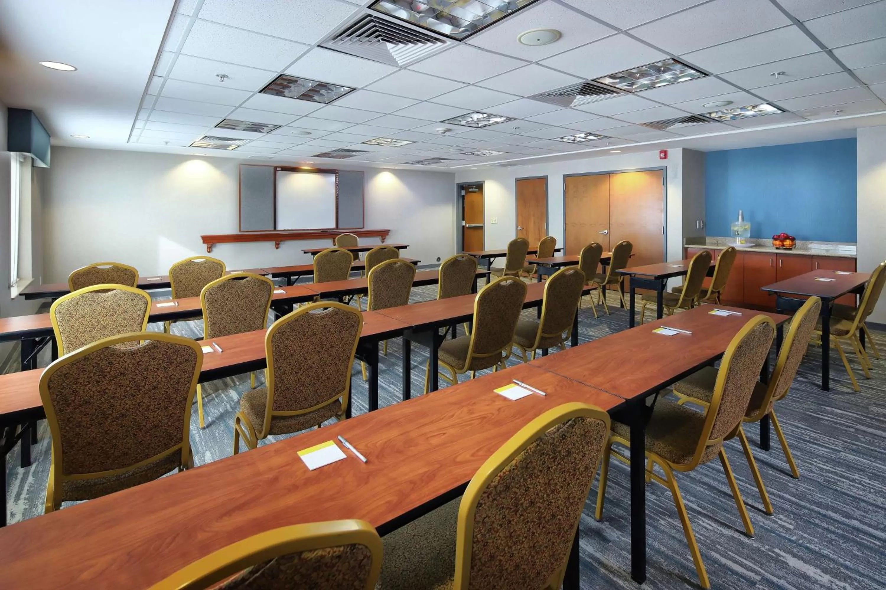 Meeting/conference room in Hampton Inn & Suites Tucson East