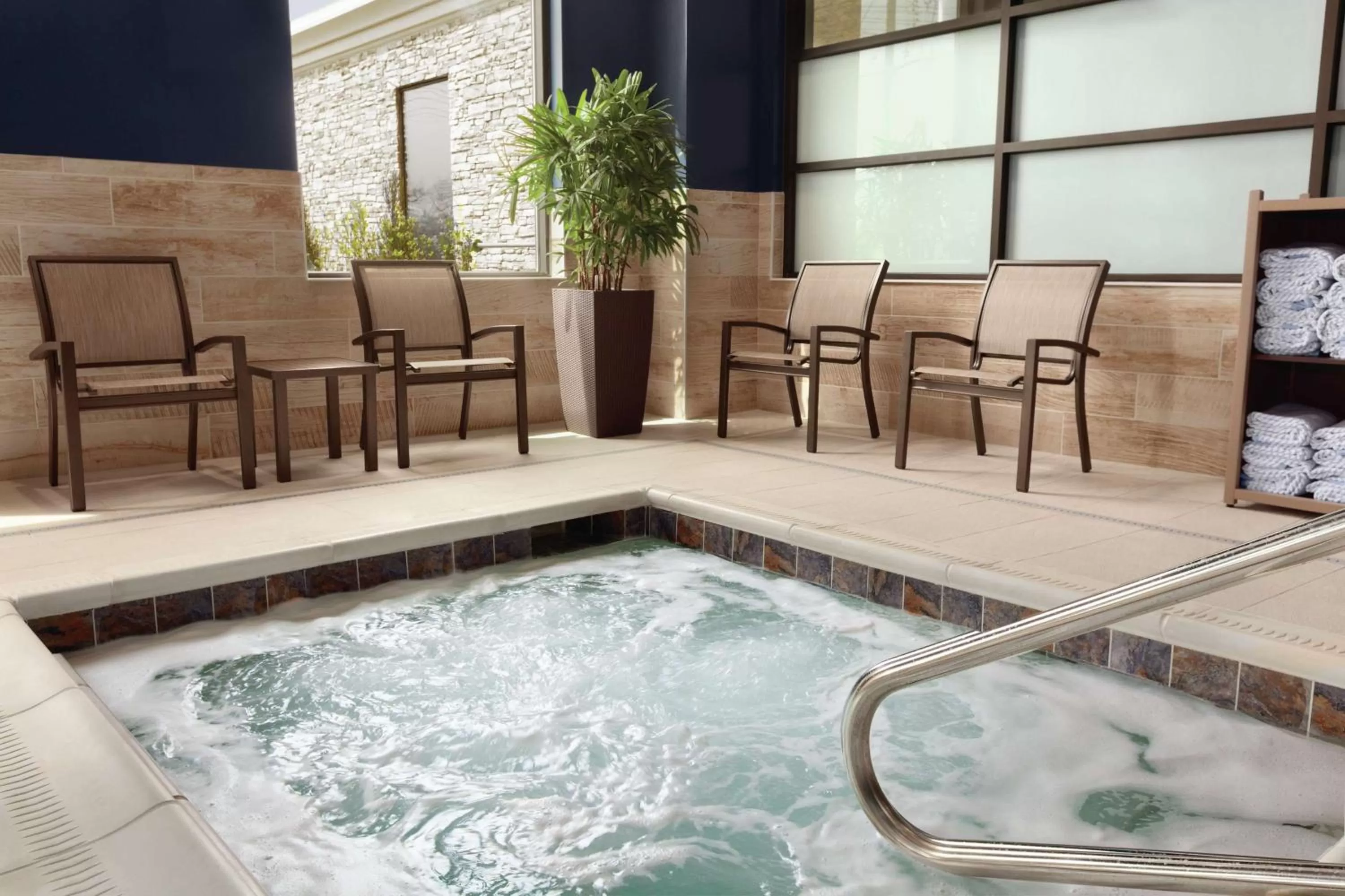 Hot Tub in Embassy Suites By Hilton South Jordan Salt Lake City