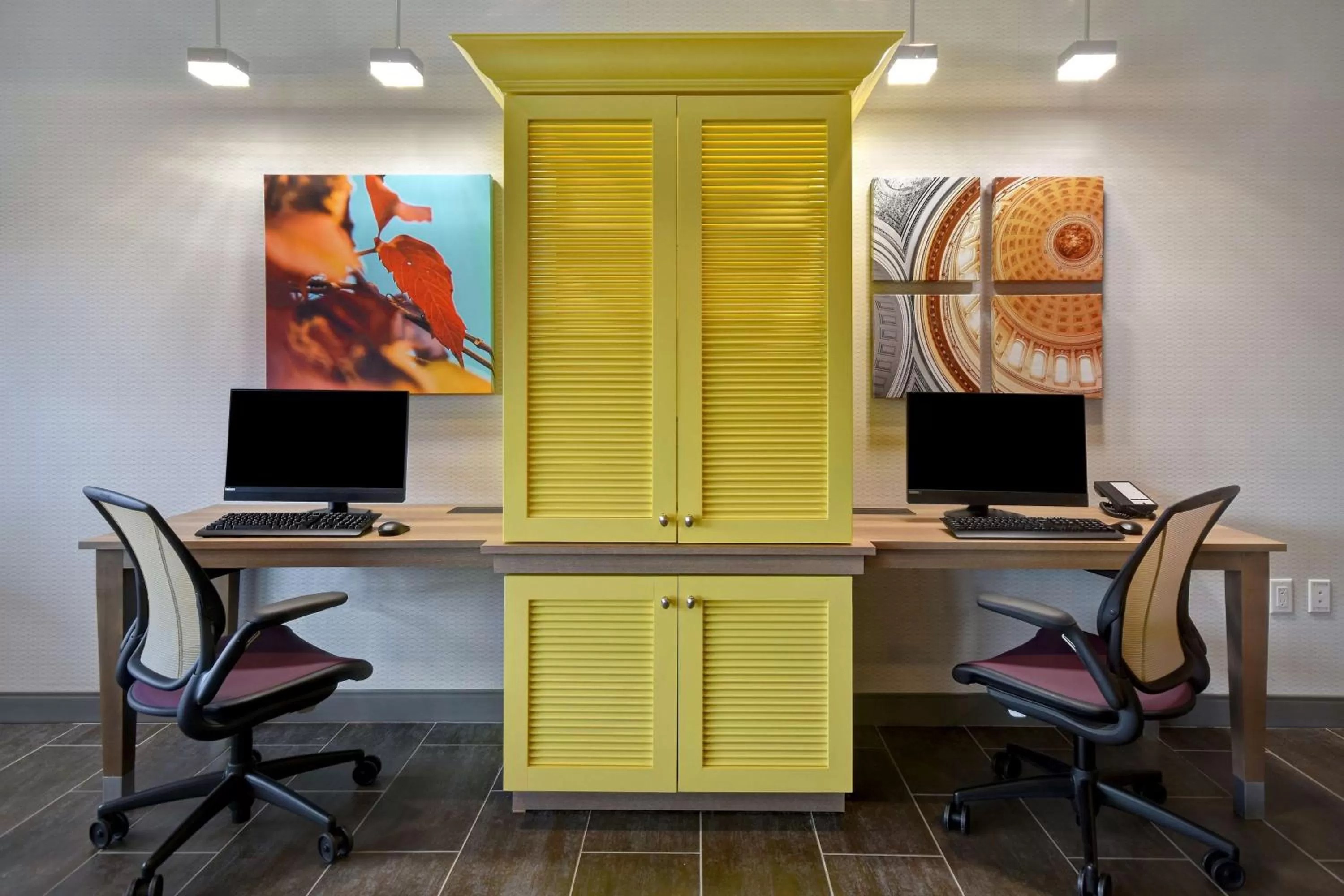 Lobby or reception in Home2 Suites Eau Claire South, Wi