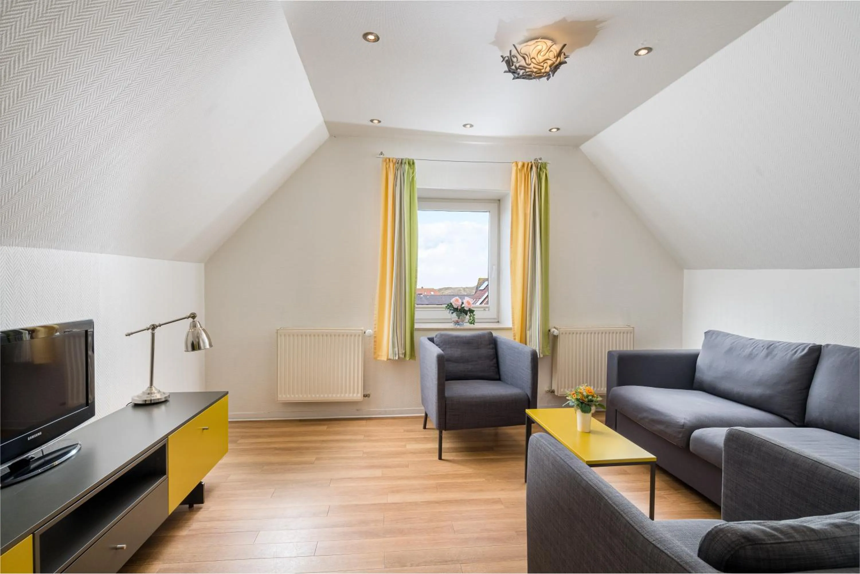 TV and multimedia in Strandhotel Achtert Diek