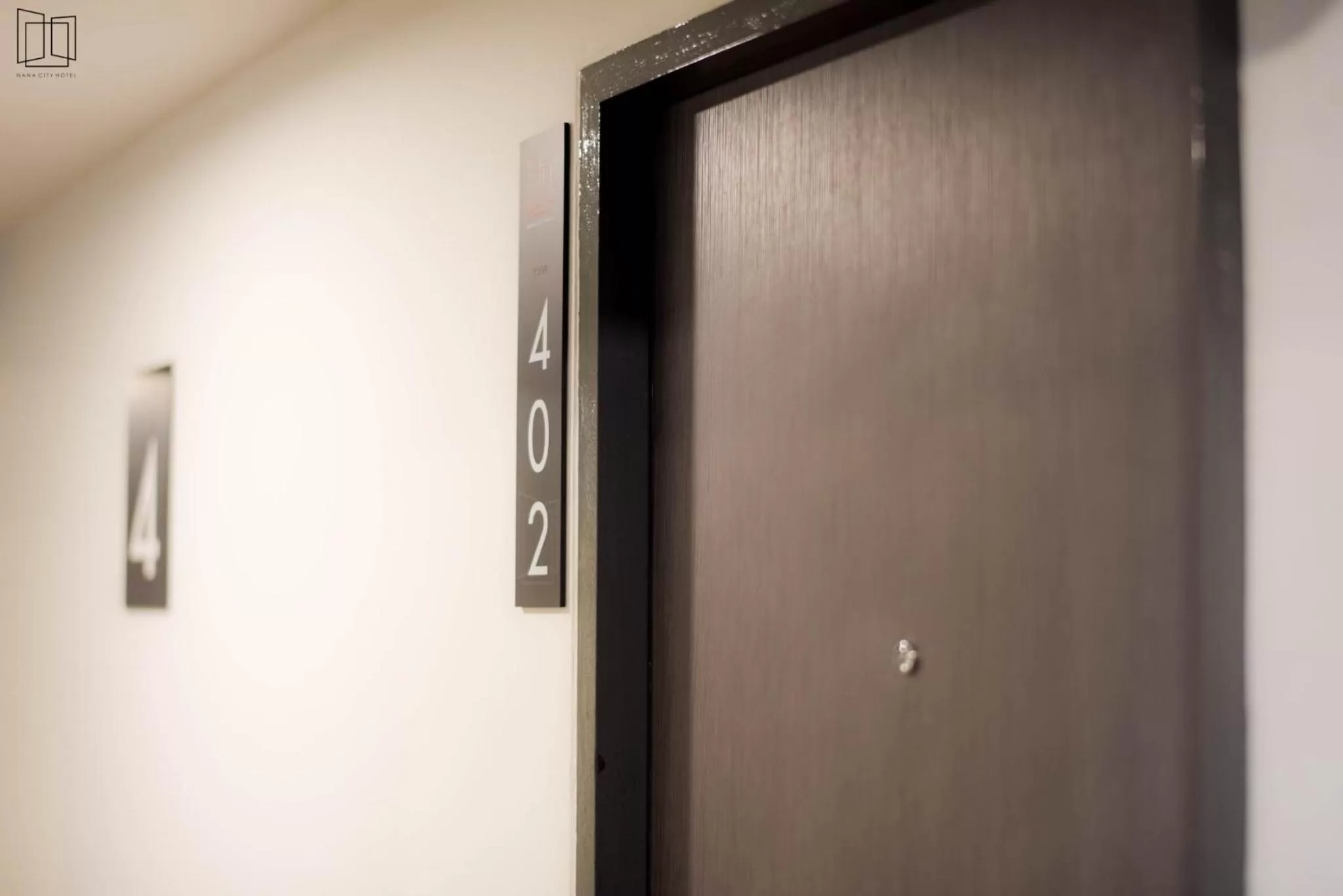 TV/Entertainment Center in Nana City Hotel