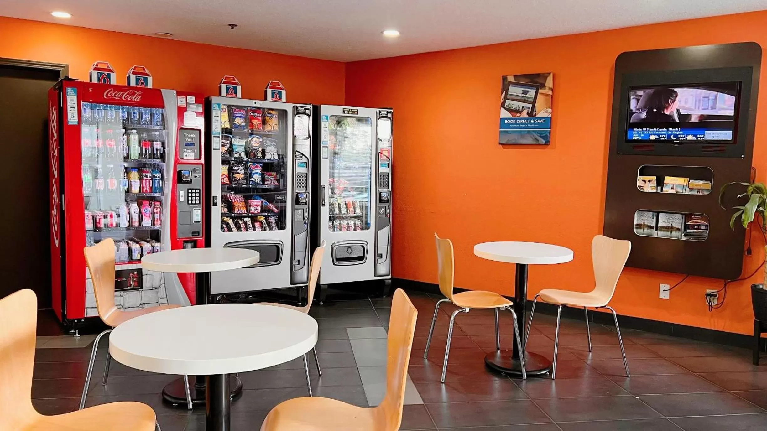 vending machine in Motel 6-Regina, SK
