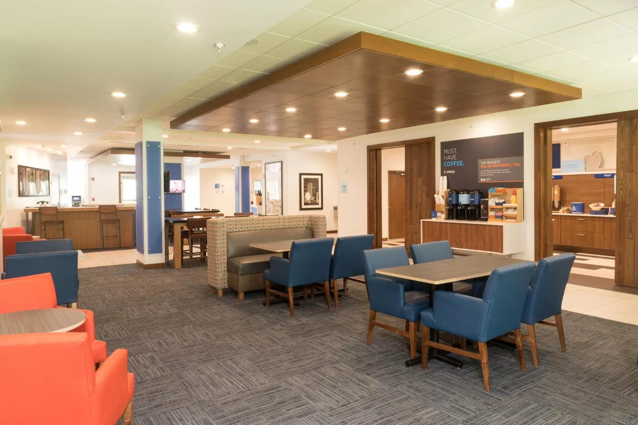 Restaurant/places to eat in Holiday Inn Express & Suites - Michigan City by IHG