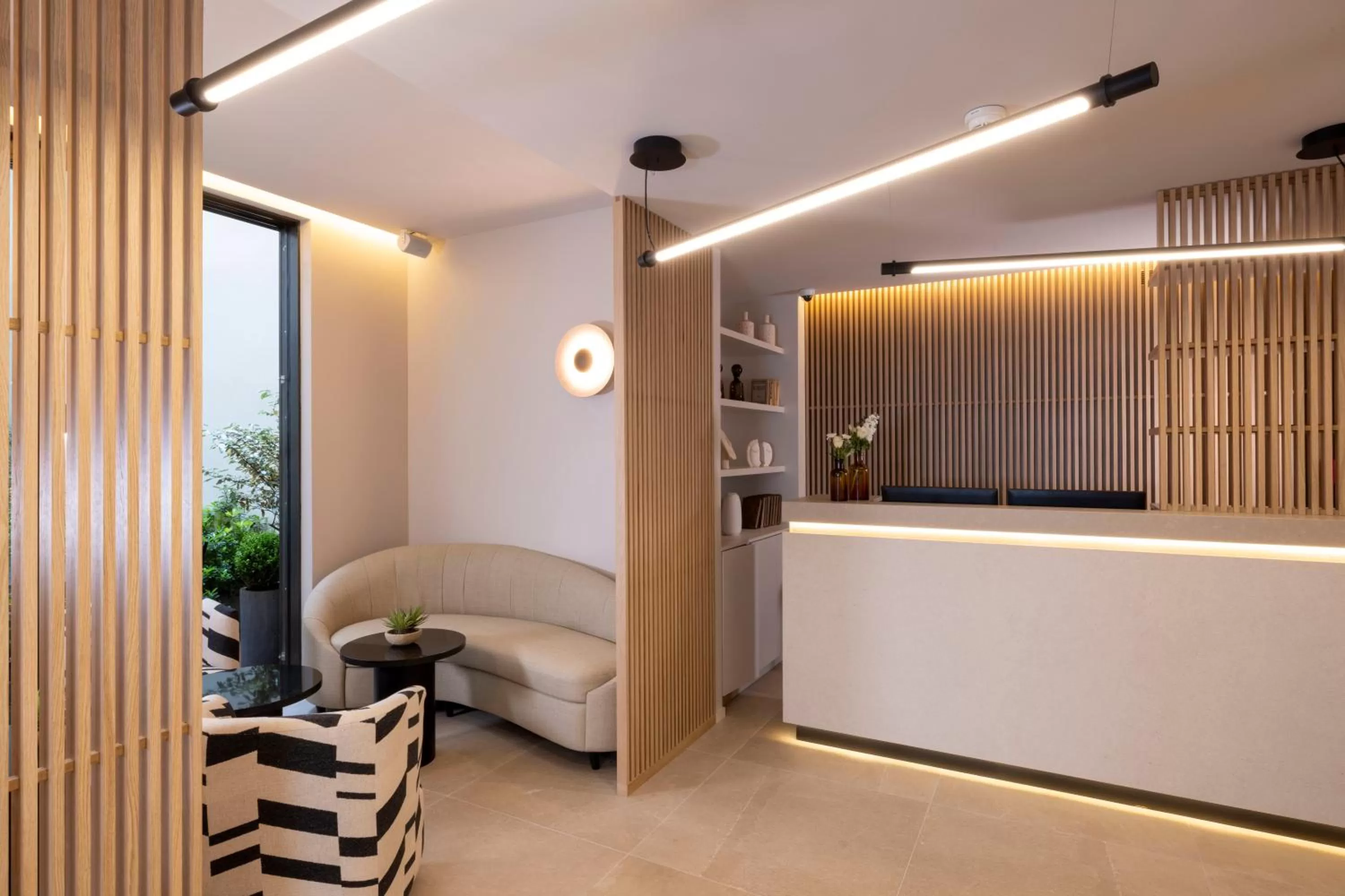 Lobby or reception in Hôtel Esté