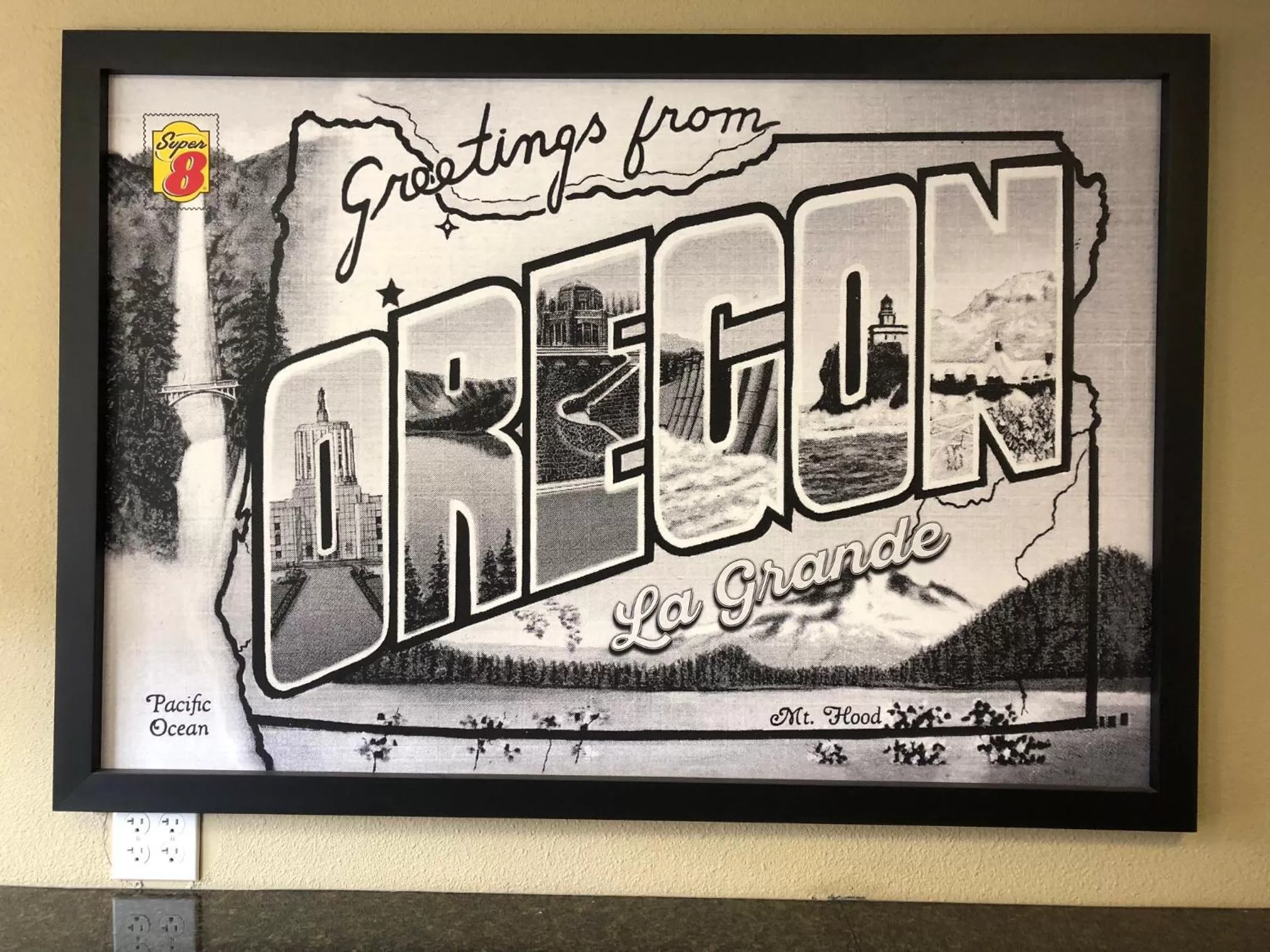 Lobby or reception in Super 8 by Wyndham LaGrande